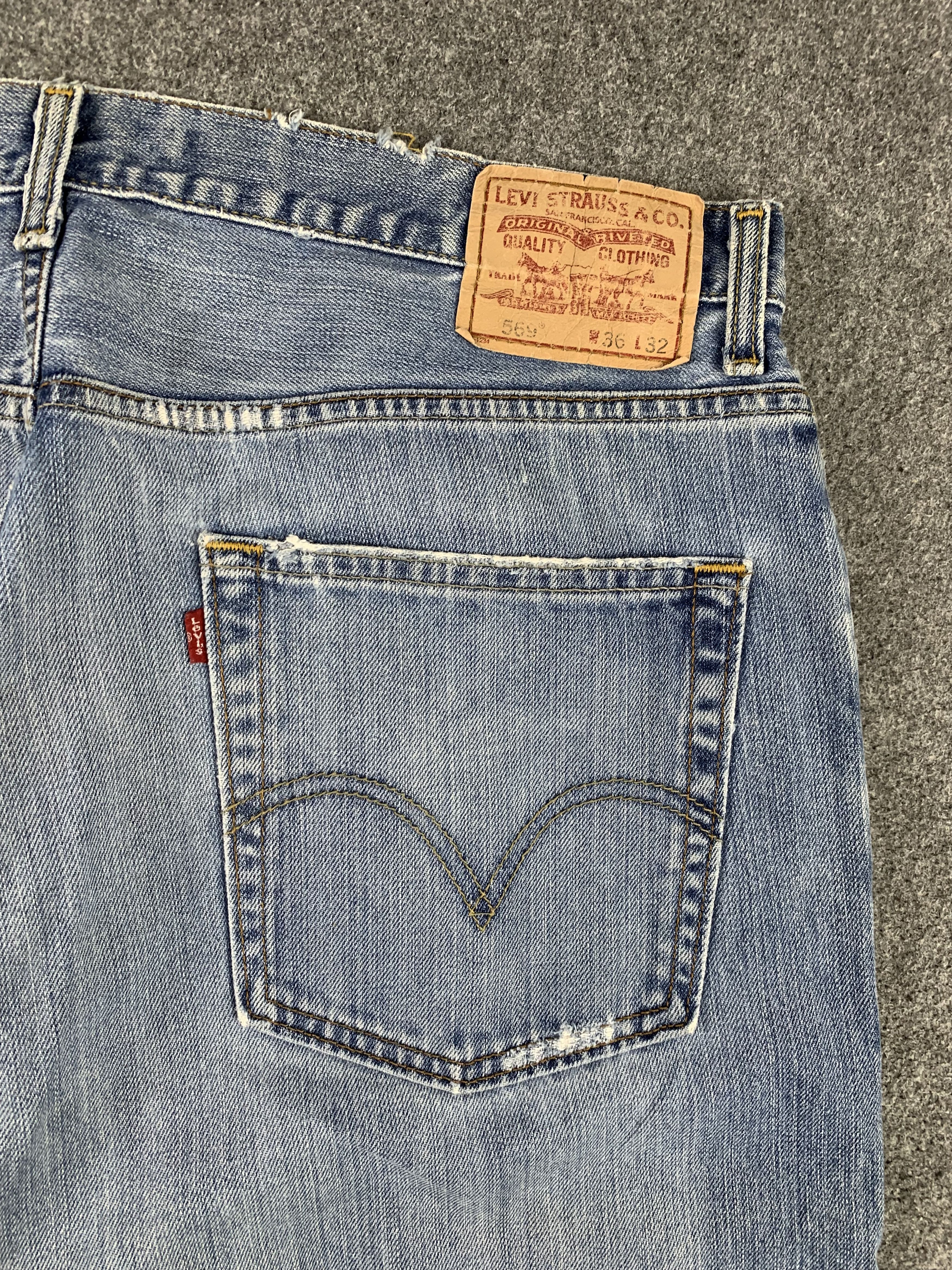 Levi's Vintage Levis 569 Faded Blue Jeans DP1945 Size US 37 - 14 Thumbnail