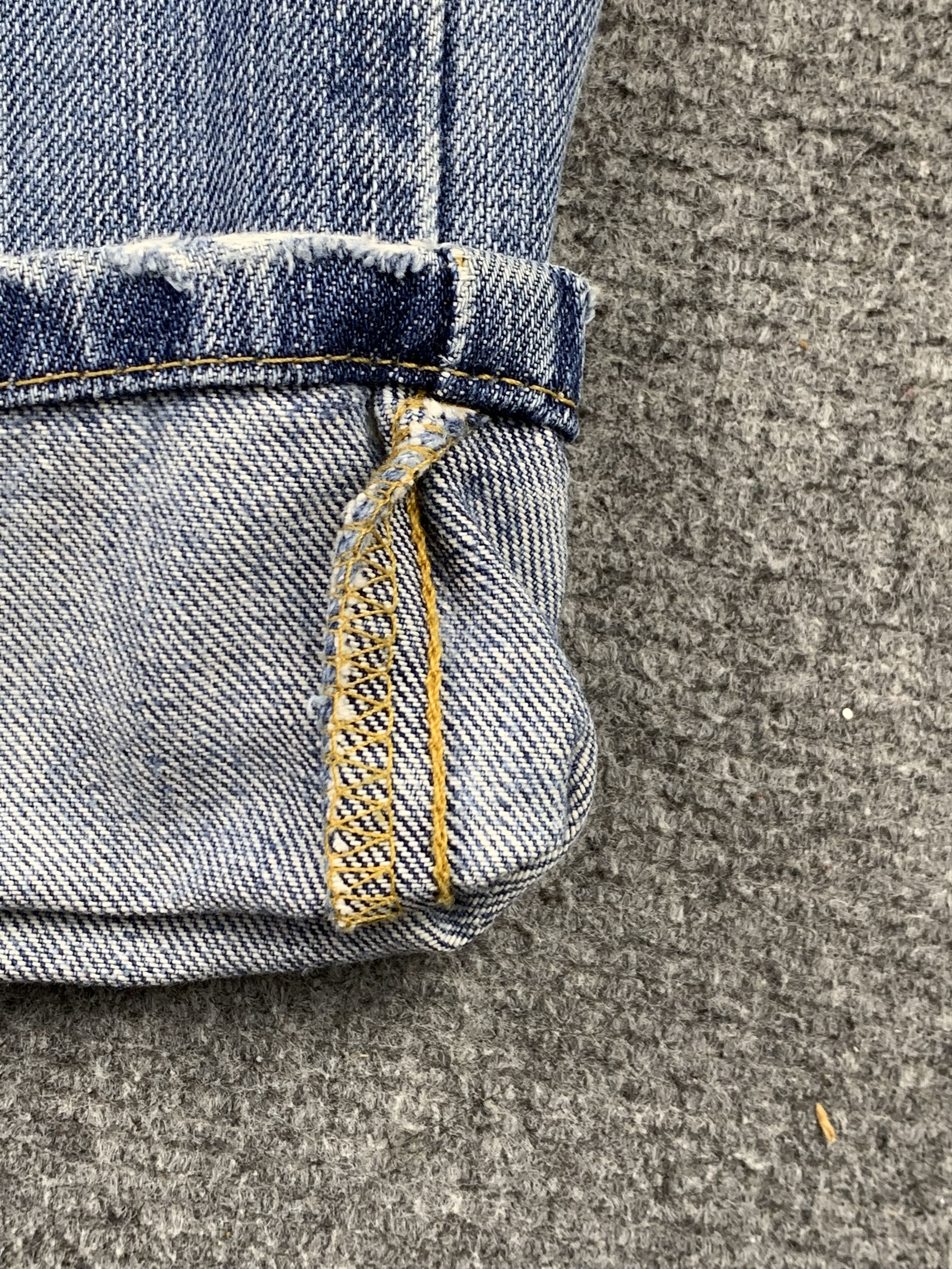 Levi's Vintage Levis 569 Faded Blue Jeans DP1945 Size US 37 - 9 Thumbnail
