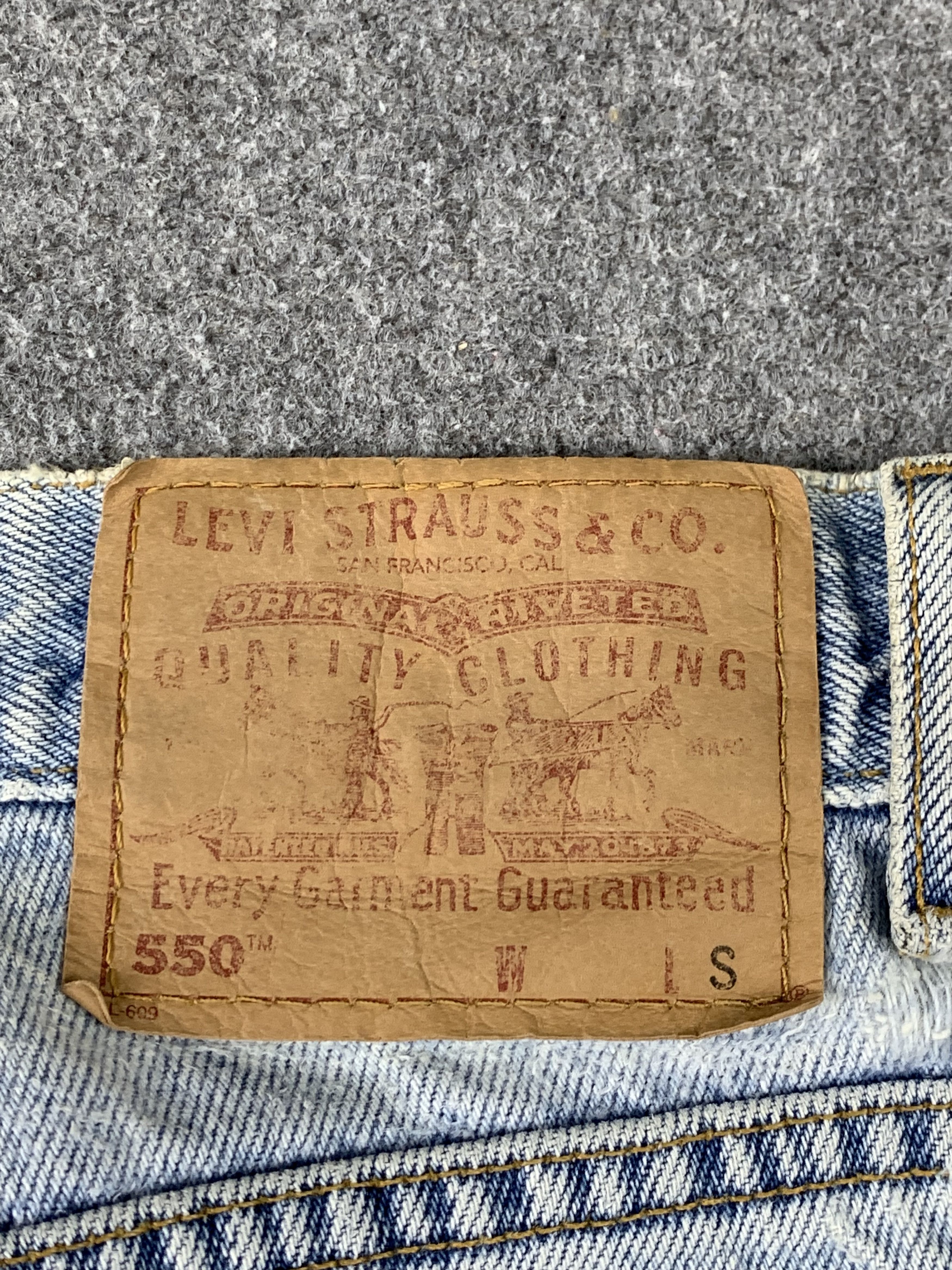 Levi's Vintage 90s Levis 550 Light Wash Jeans DP1951 Size US 27 - 3 Thumbnail