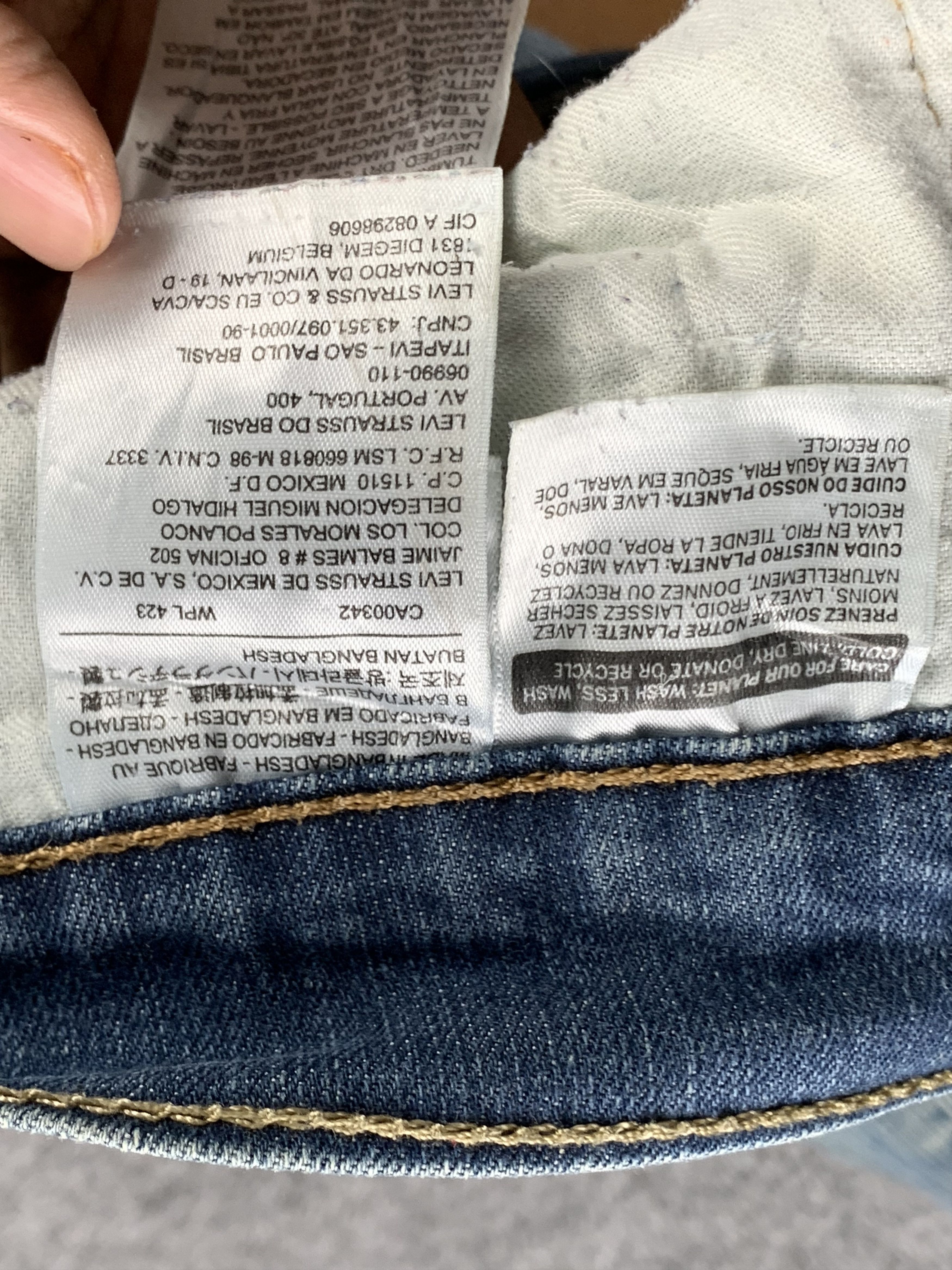 Levi's × Vintage Vintage Levis 505 Faded Blue Jeans DP1953 Size US 33 - 14 Thumbnail