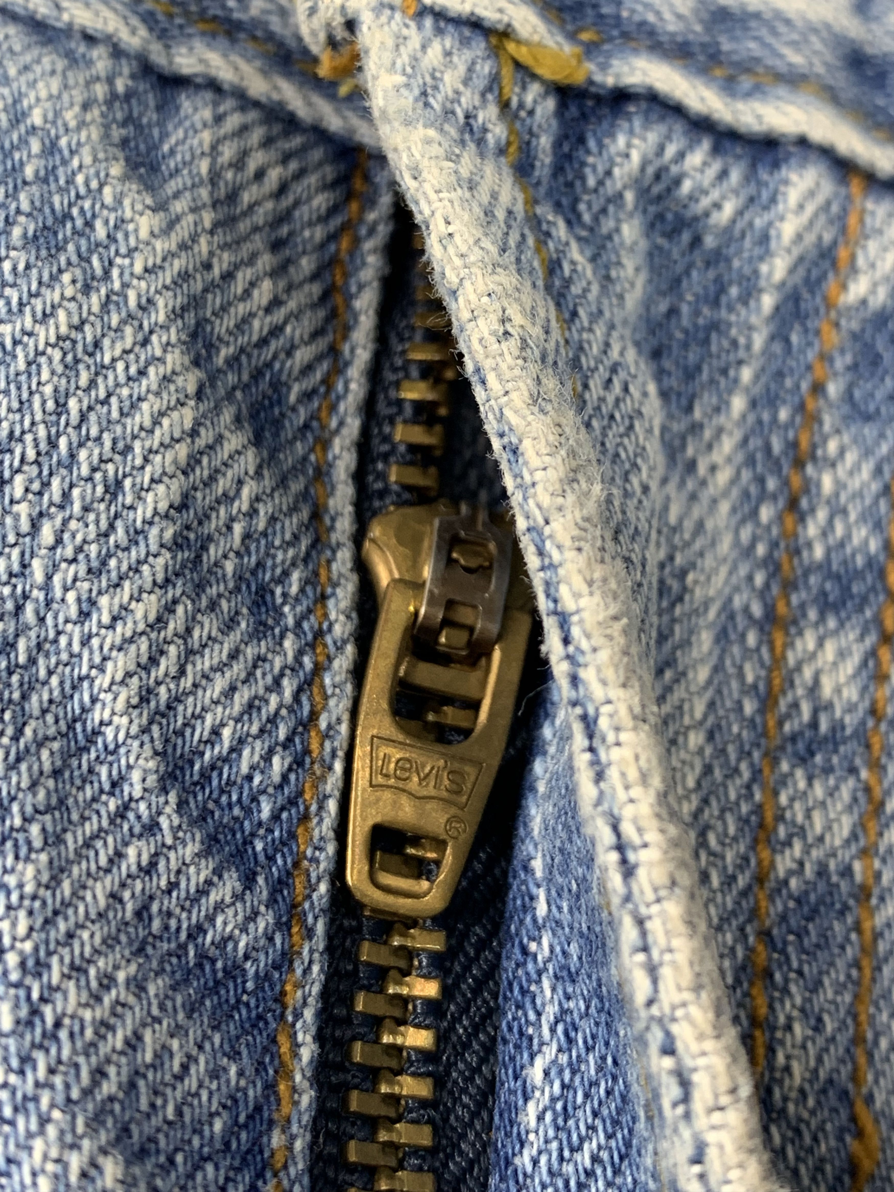 Levi's Vintage Levis 514 Light Wash Jeans DP1955 Size US 39 - 13 Thumbnail
