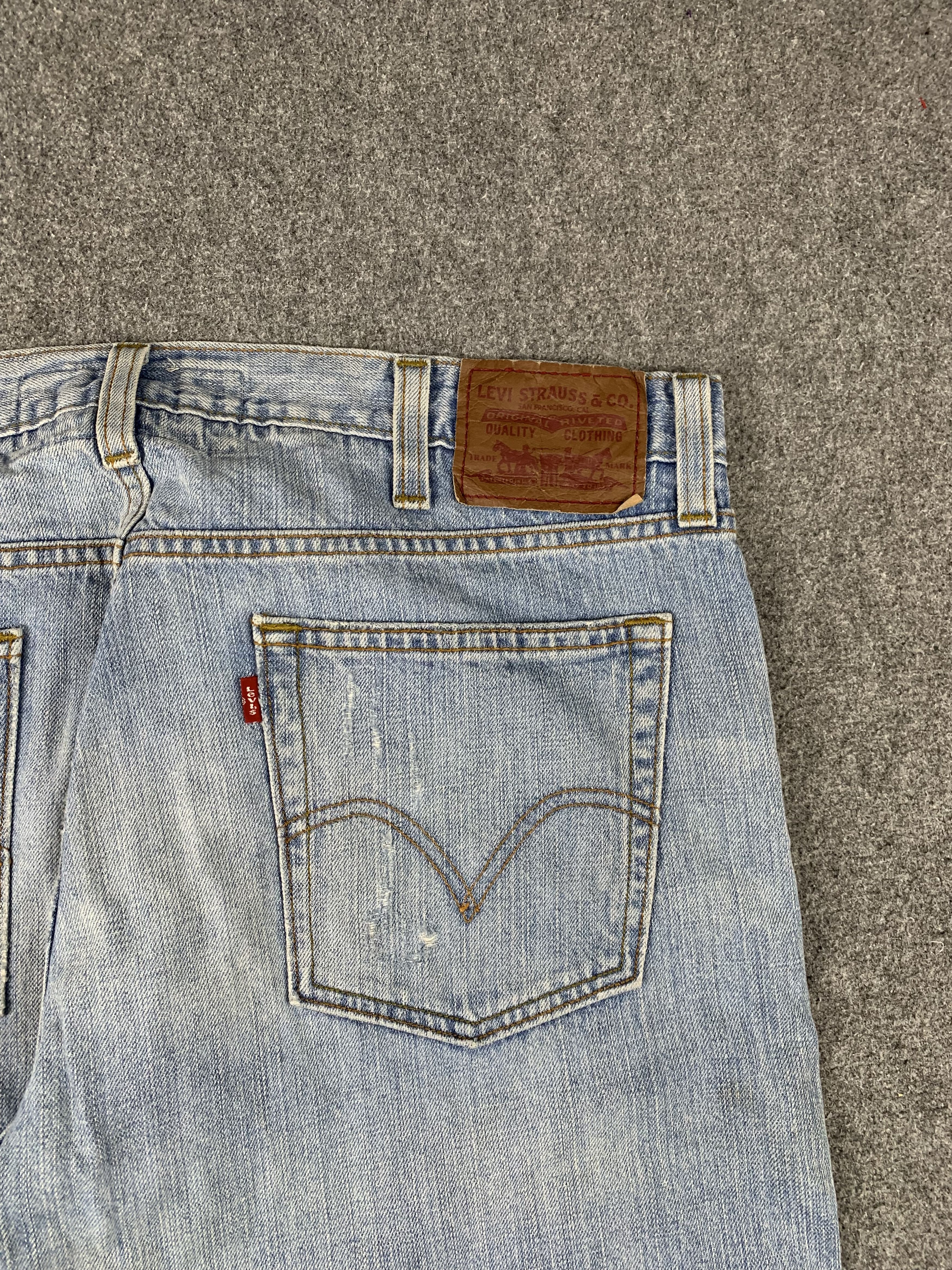 Levi's Vintage Levis 514 Light Wash Jeans DP1955 Size US 39 - 15 Thumbnail