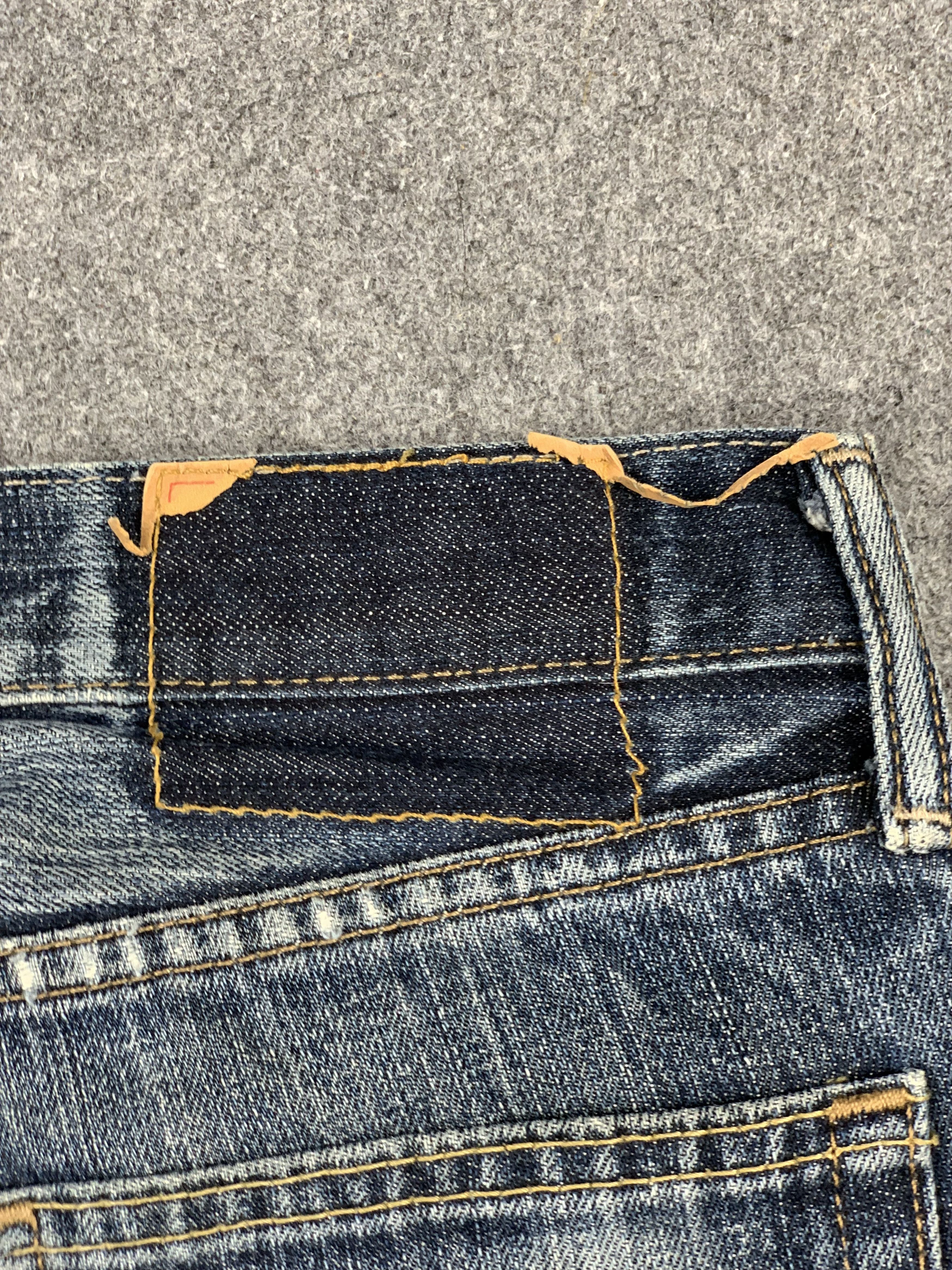 Levi's Vintage Levis 514 Faded Blue Jeans DP1963 Size US 31 - 5 Thumbnail