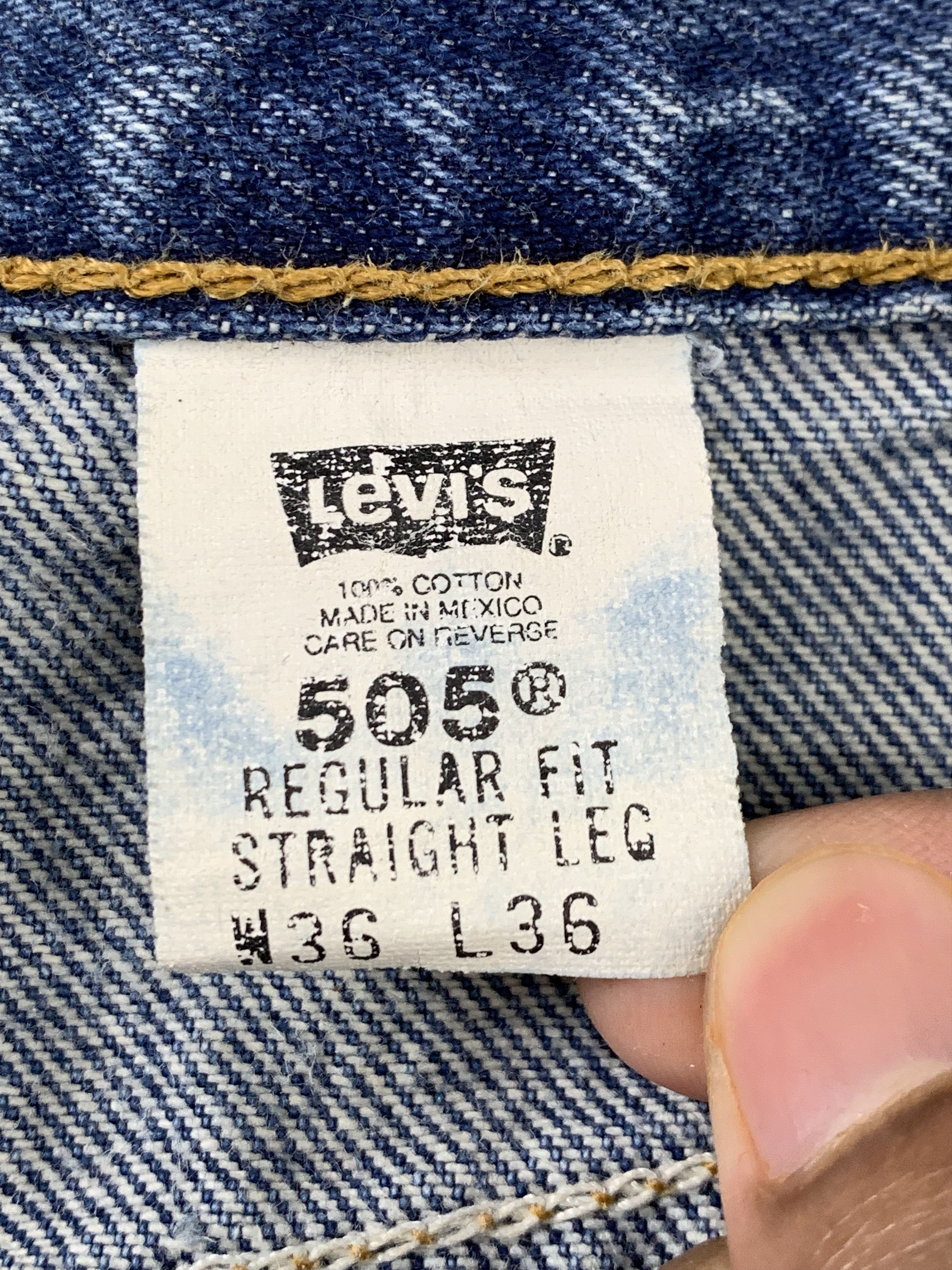 Levi's Vintage 90s Levis 505 Faded Blue Jeans DP1964 Size US 35 - 7 Thumbnail