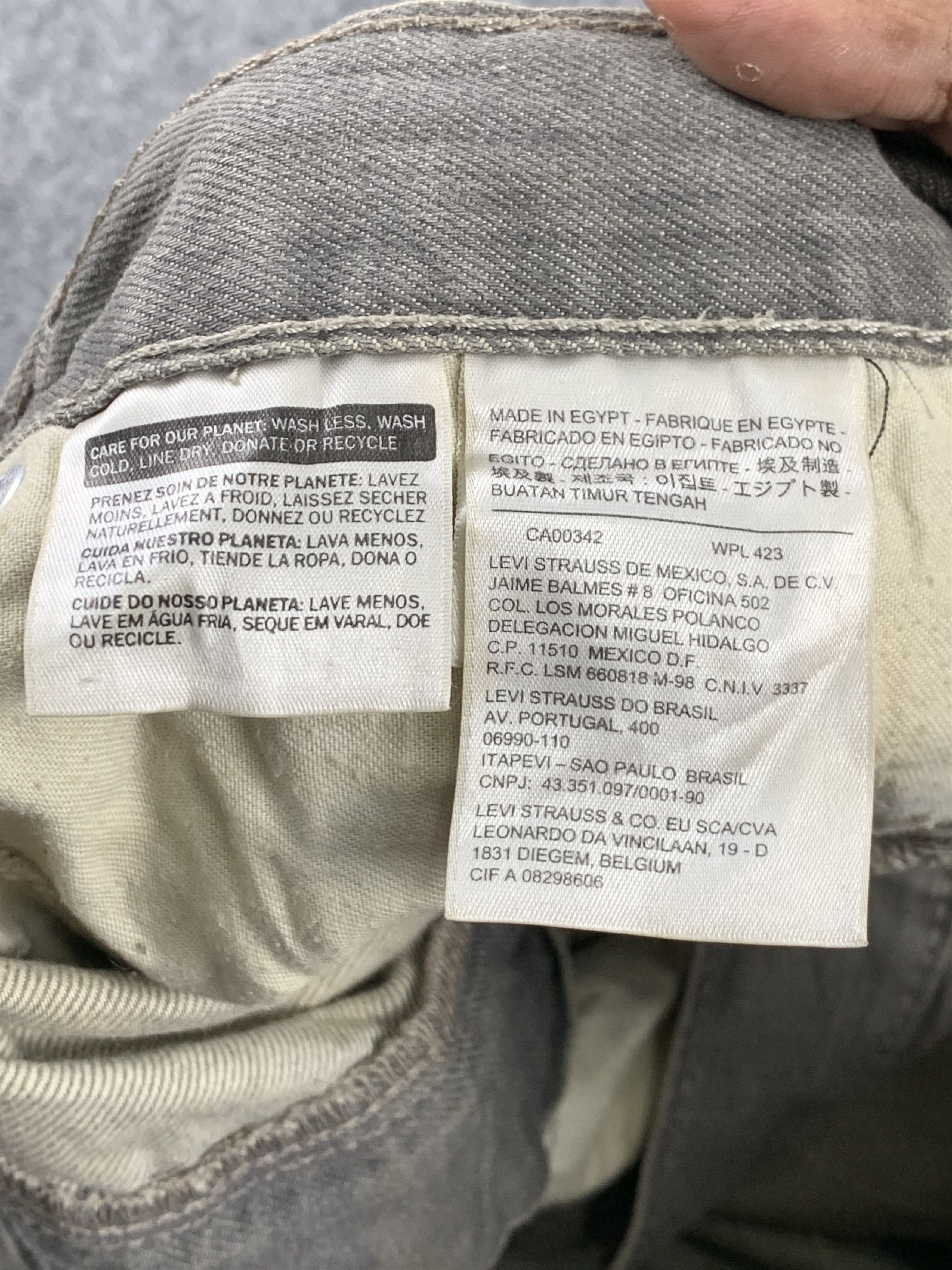 Levi's Vintage Levis 569 Faded Black Jeans DP1967 Size US 41 - 9 Thumbnail