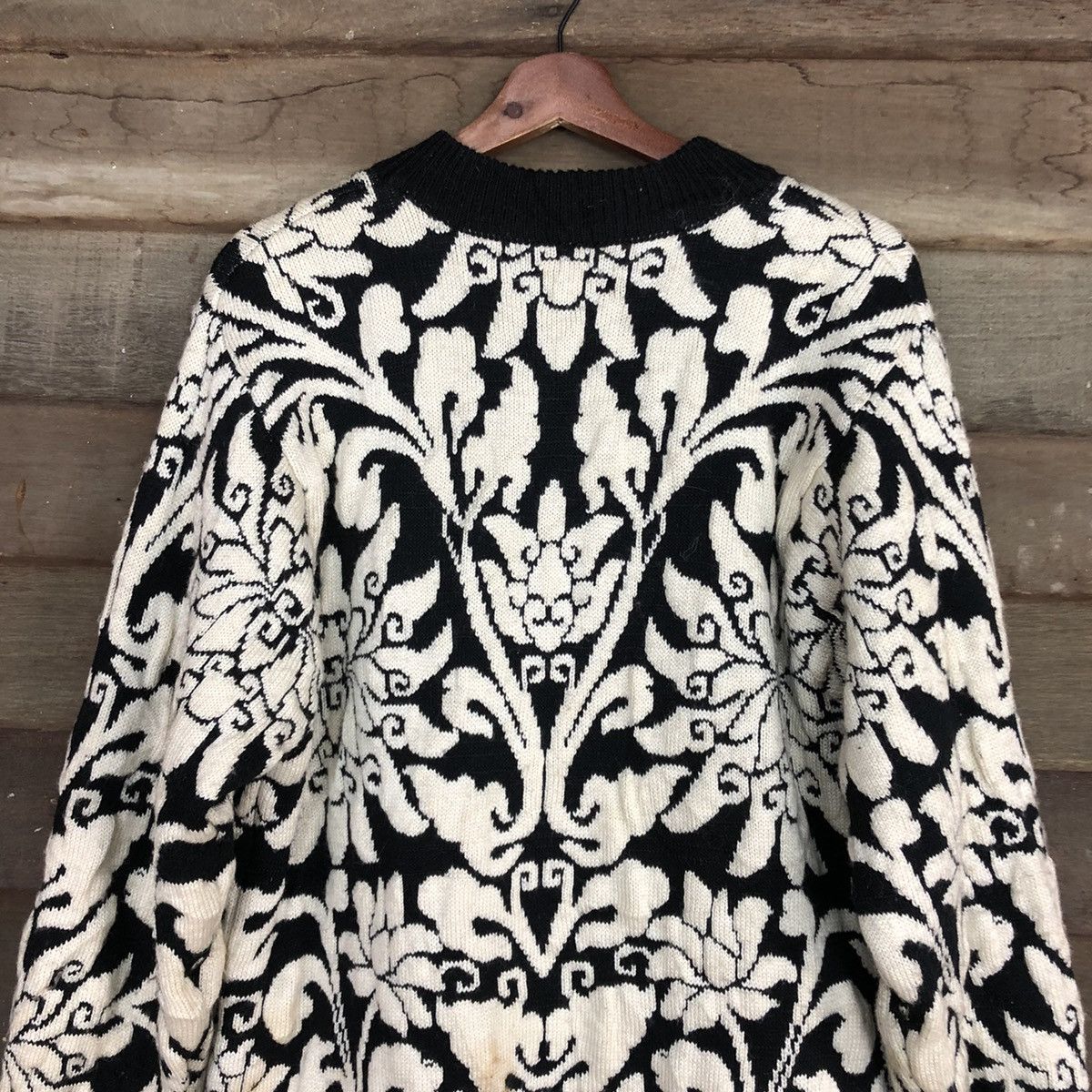 Japanese Brand Japan Brand Black White Aran Isles cardigan Knitwear #c671 Size US M / EU 48-50 / 2 - 11 Thumbnail