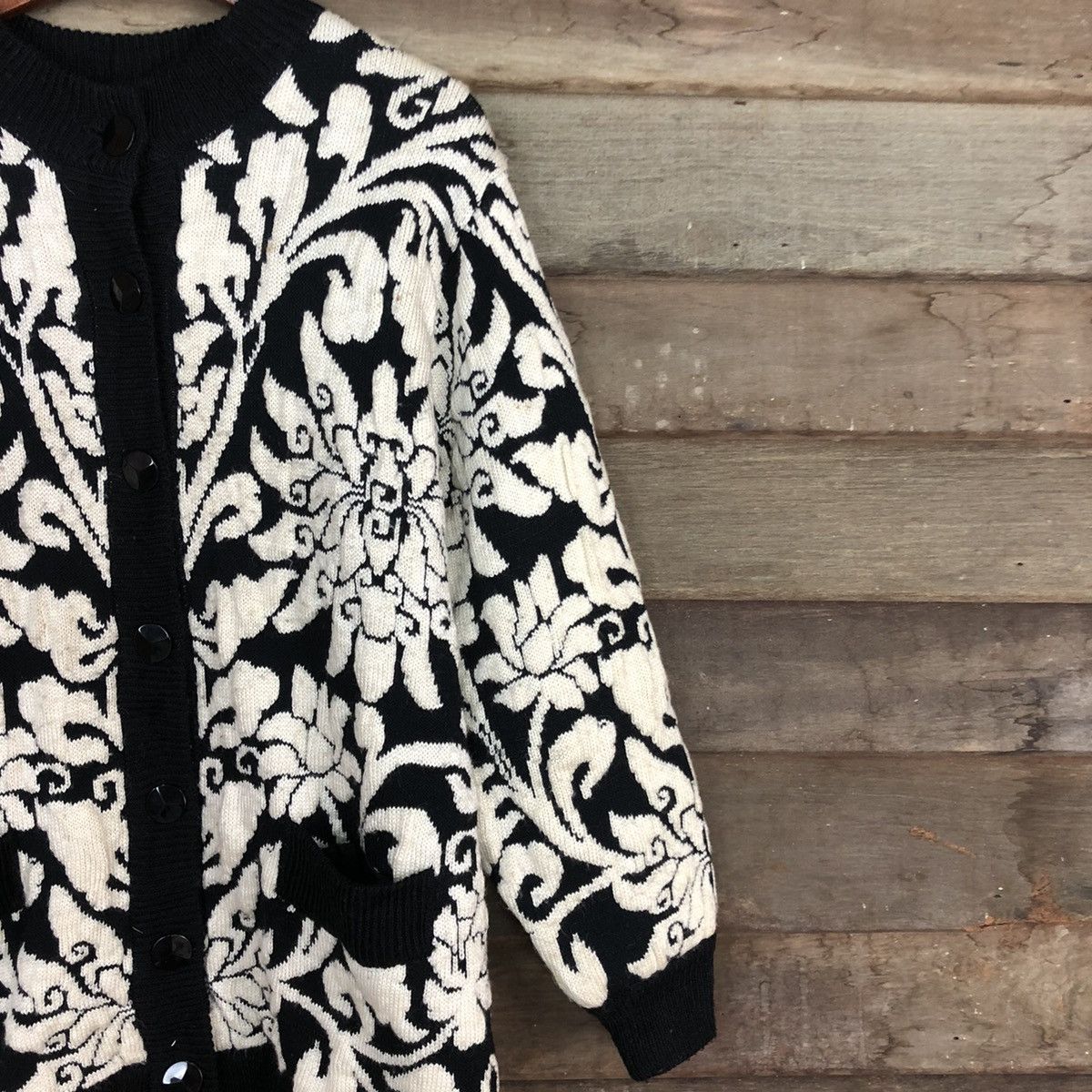 Japanese Brand Japan Brand Black White Aran Isles cardigan Knitwear #c671 Size US M / EU 48-50 / 2 - 5 Thumbnail