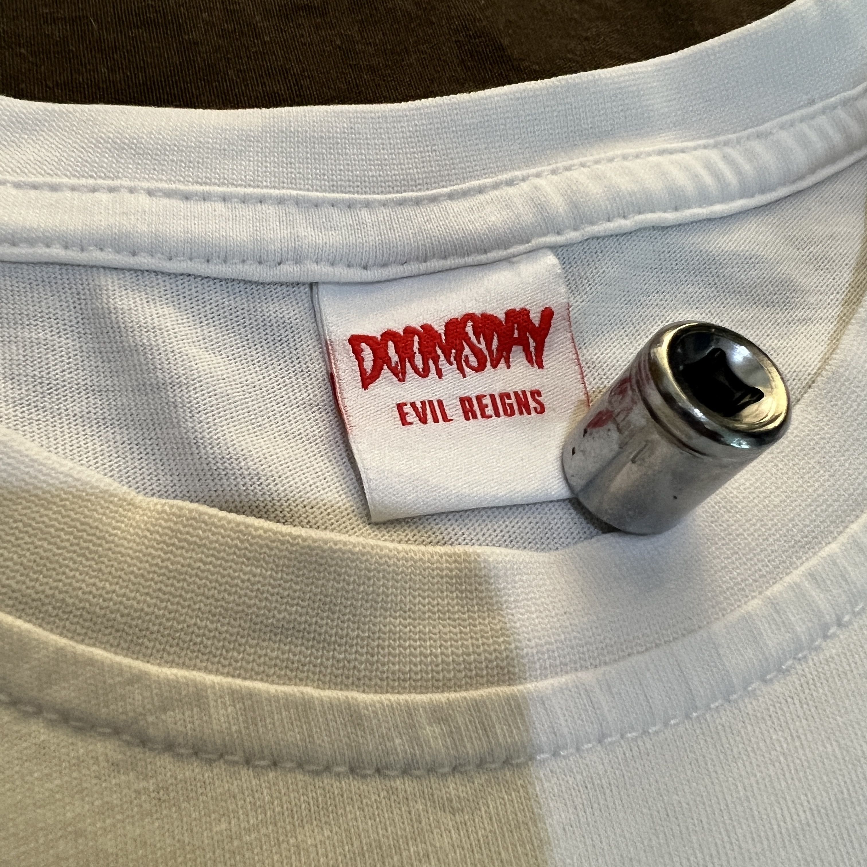 MF Doom Doomsday police 2012 Tee Size US XL / EU 56 / 4 - 3 Thumbnail