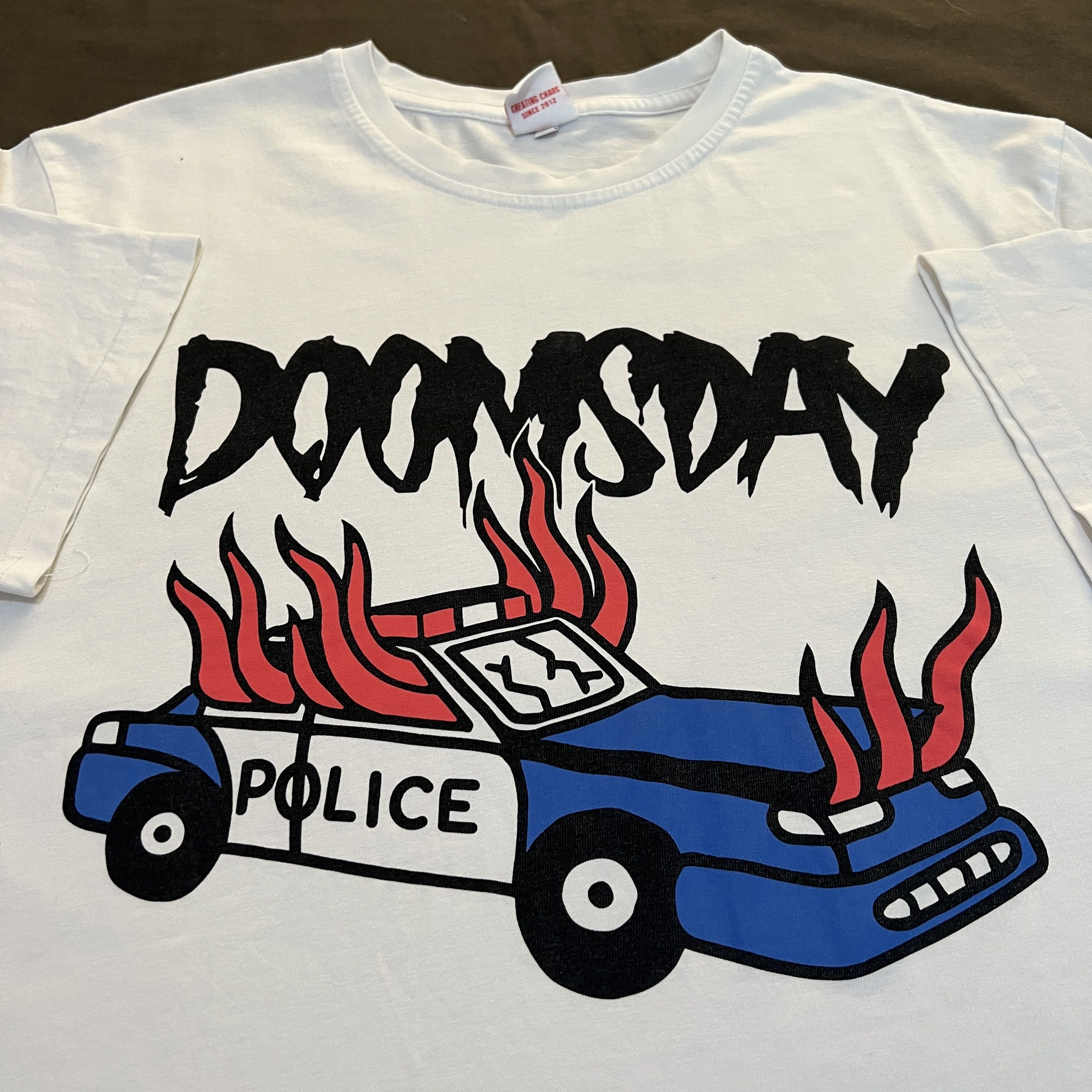 MF Doom Doomsday police 2012 Tee Size US XL / EU 56 / 4 - 1 Thumbnail