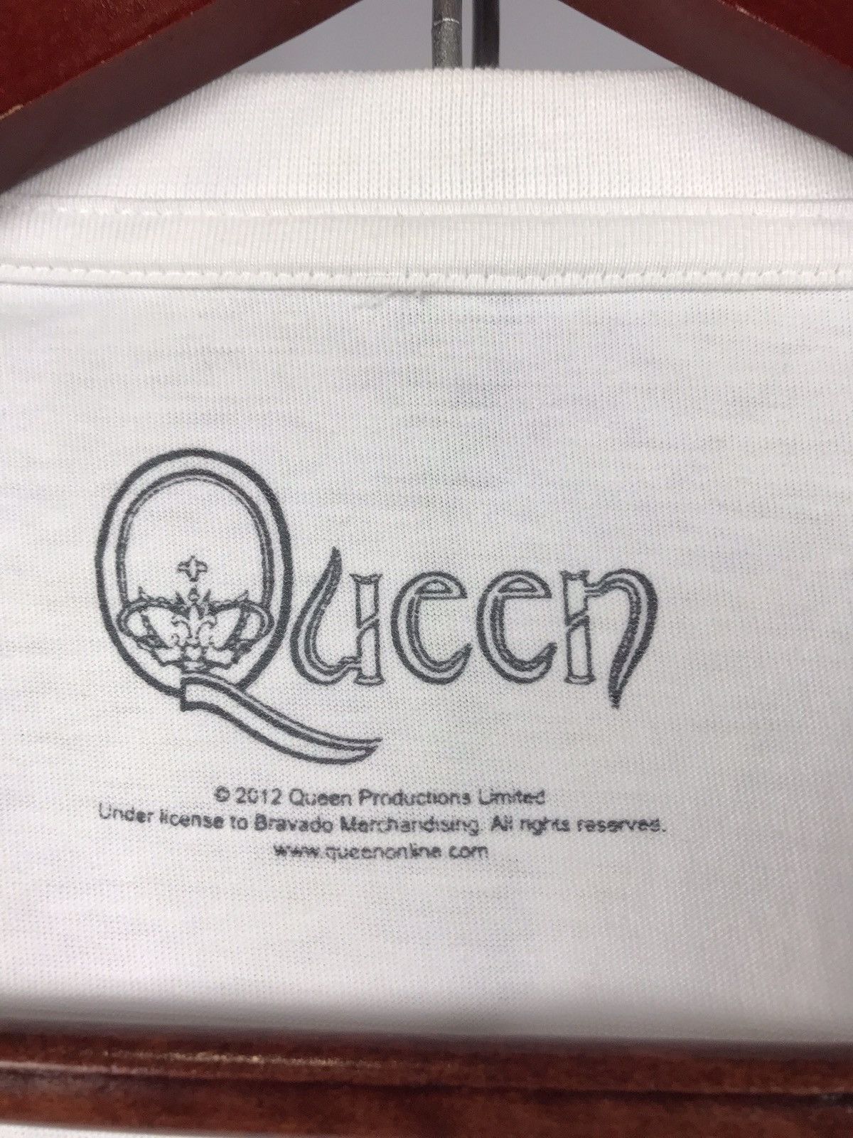 Band Tees Freddy Mercury 2012 queen cult vintage band tee Size US XL / EU 56 / 4 - 3 Thumbnail