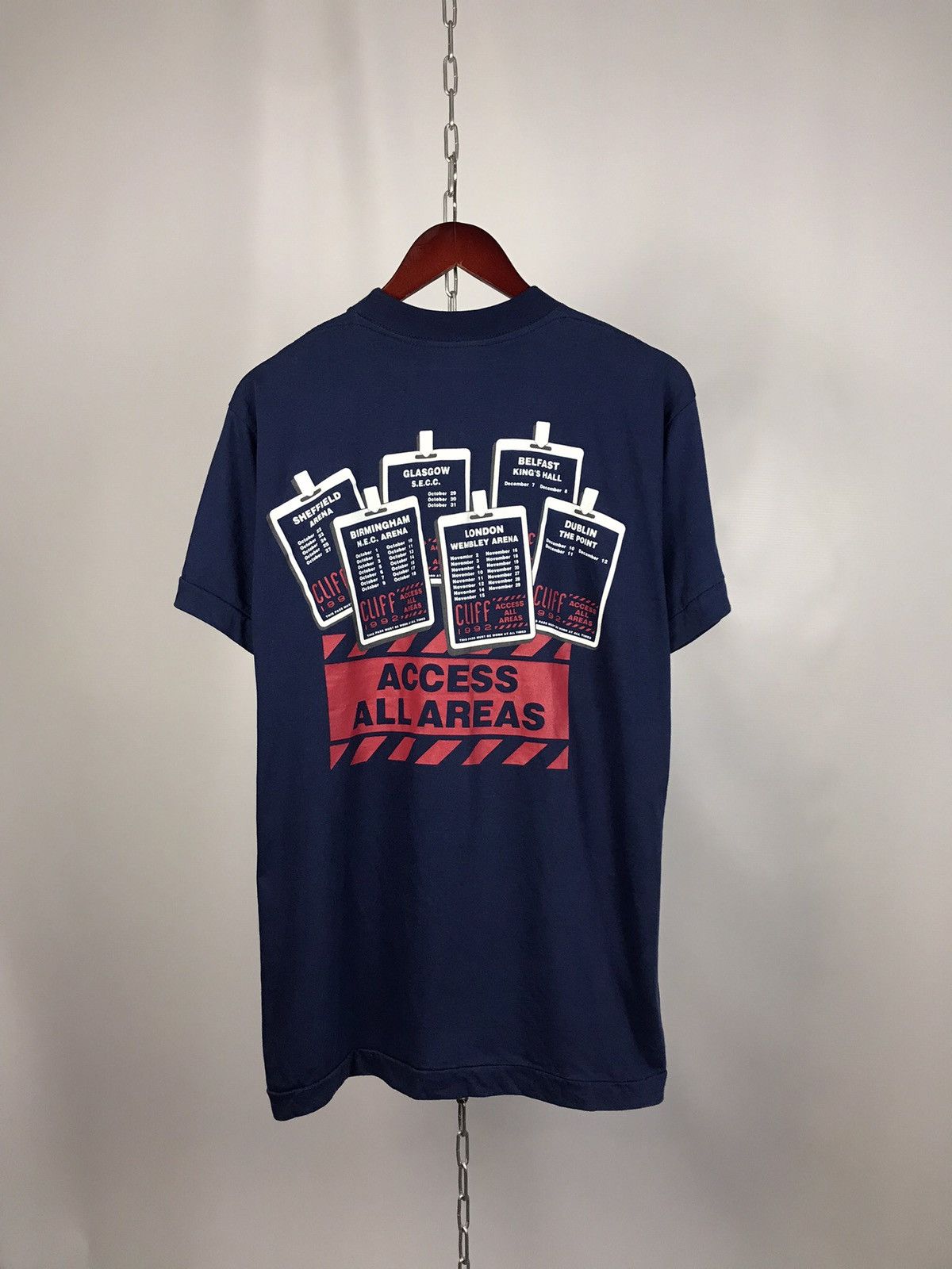Band Tees Richard Cliff vintage rock band tour tee Size US M / EU 48-50 / 2 - 4 Thumbnail