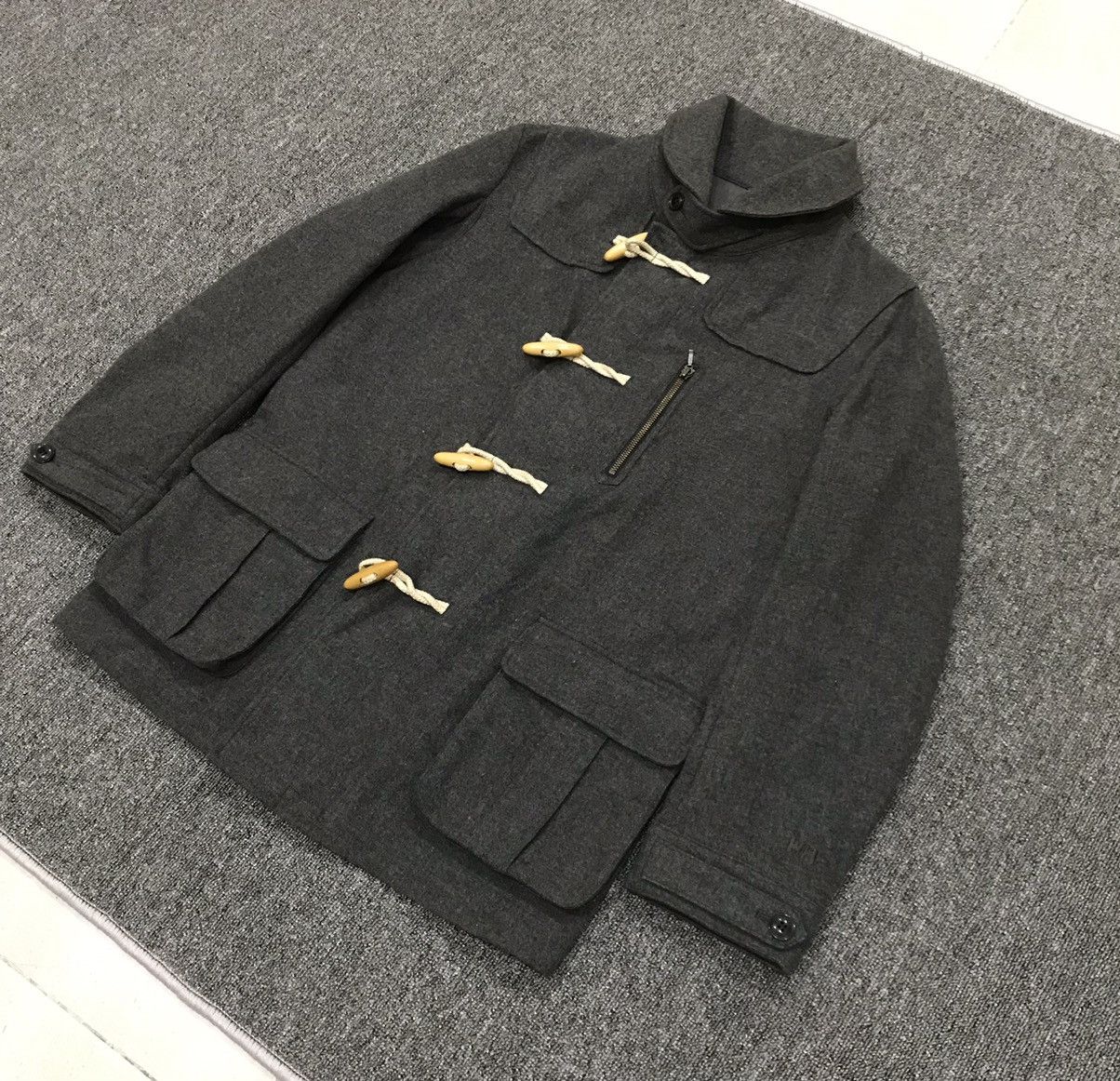 Helly Hansen Rare Helly Hansen SAMPLE toggle COAT Size US L / EU 52-54 / 3 - 1 Thumbnail