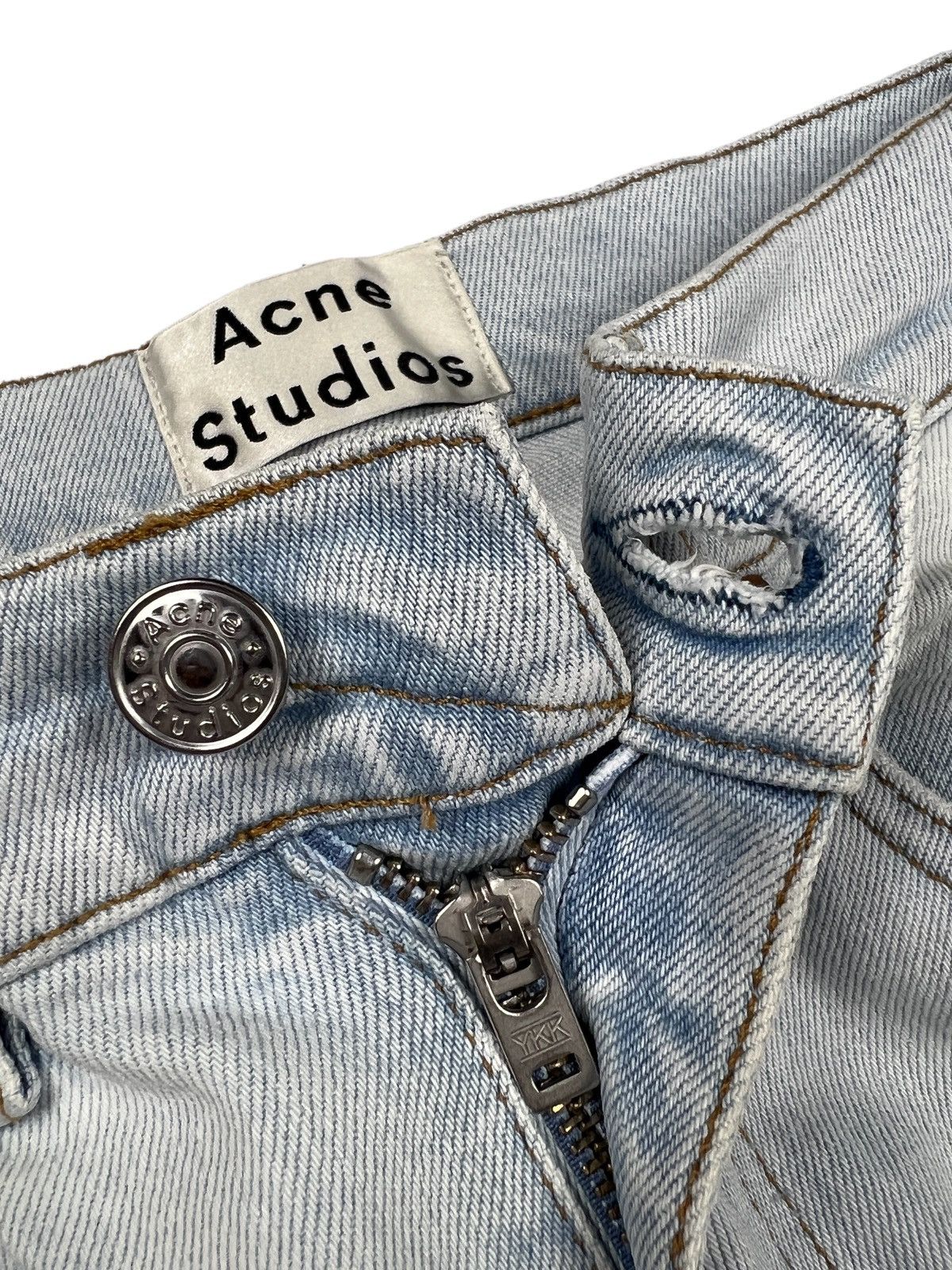Acne Studios ‘Ace Bleach Vtg” Slim Denim