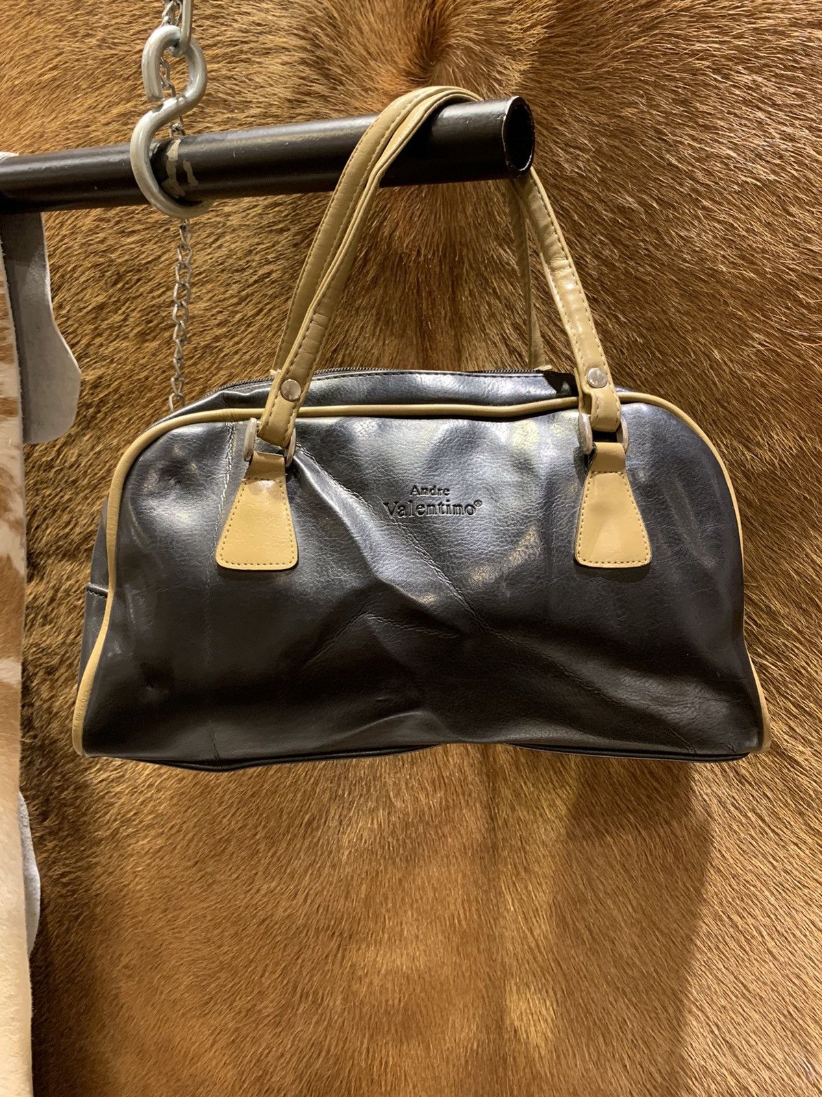 Vintage Shoulder bag Andre Valentino | Grailed