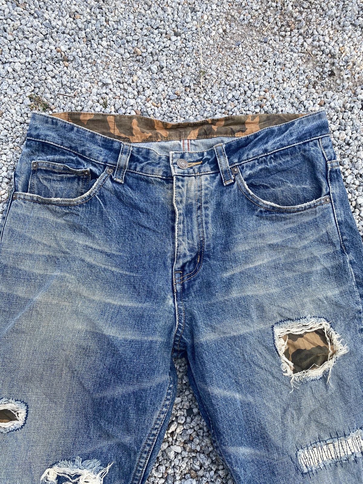 Jean Rattle Trap Distressed Patchwork Jeans Size US 32 / EU 48 - 2 Thumbnail