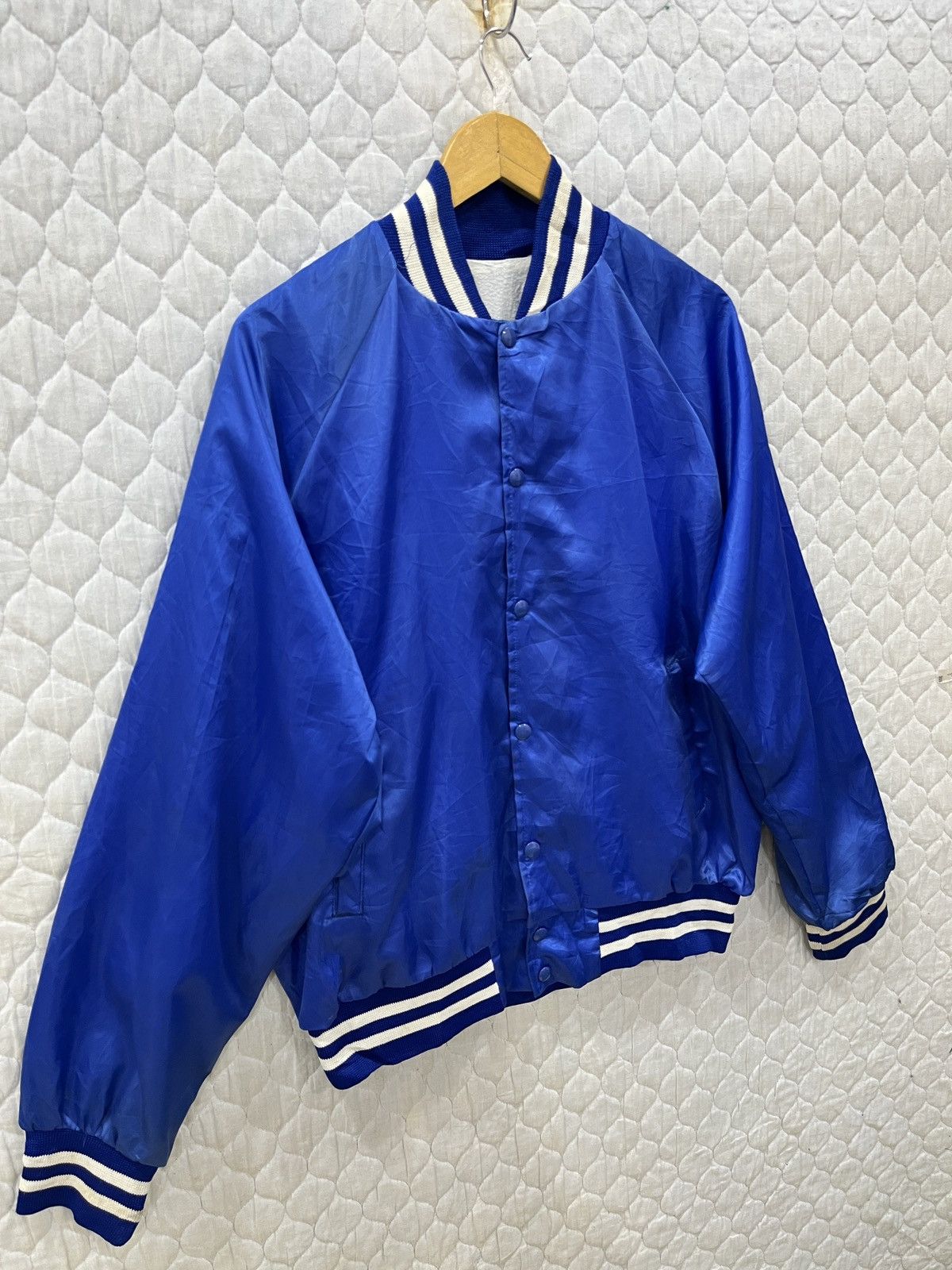 Vintage (Ppp). VINTAGE FOUR SEASONS VARSITY JACKET Size US L / EU 52-54 / 3 - 5 Thumbnail