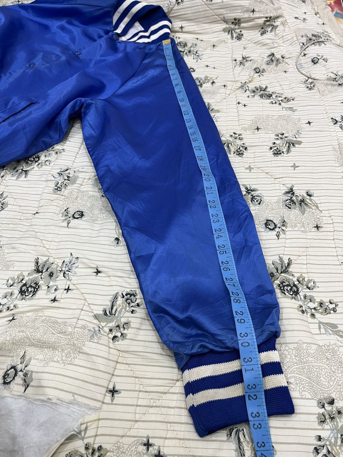 Vintage (Ppp). VINTAGE FOUR SEASONS VARSITY JACKET Size US L / EU 52-54 / 3 - 16 Thumbnail