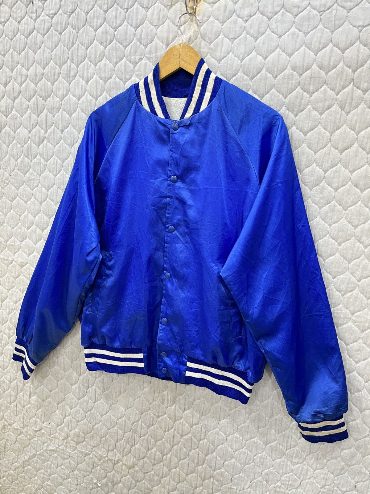 Vintage (Ppp). VINTAGE FOUR SEASONS VARSITY JACKET Size US L / EU 52-54 / 3 - 4 Thumbnail