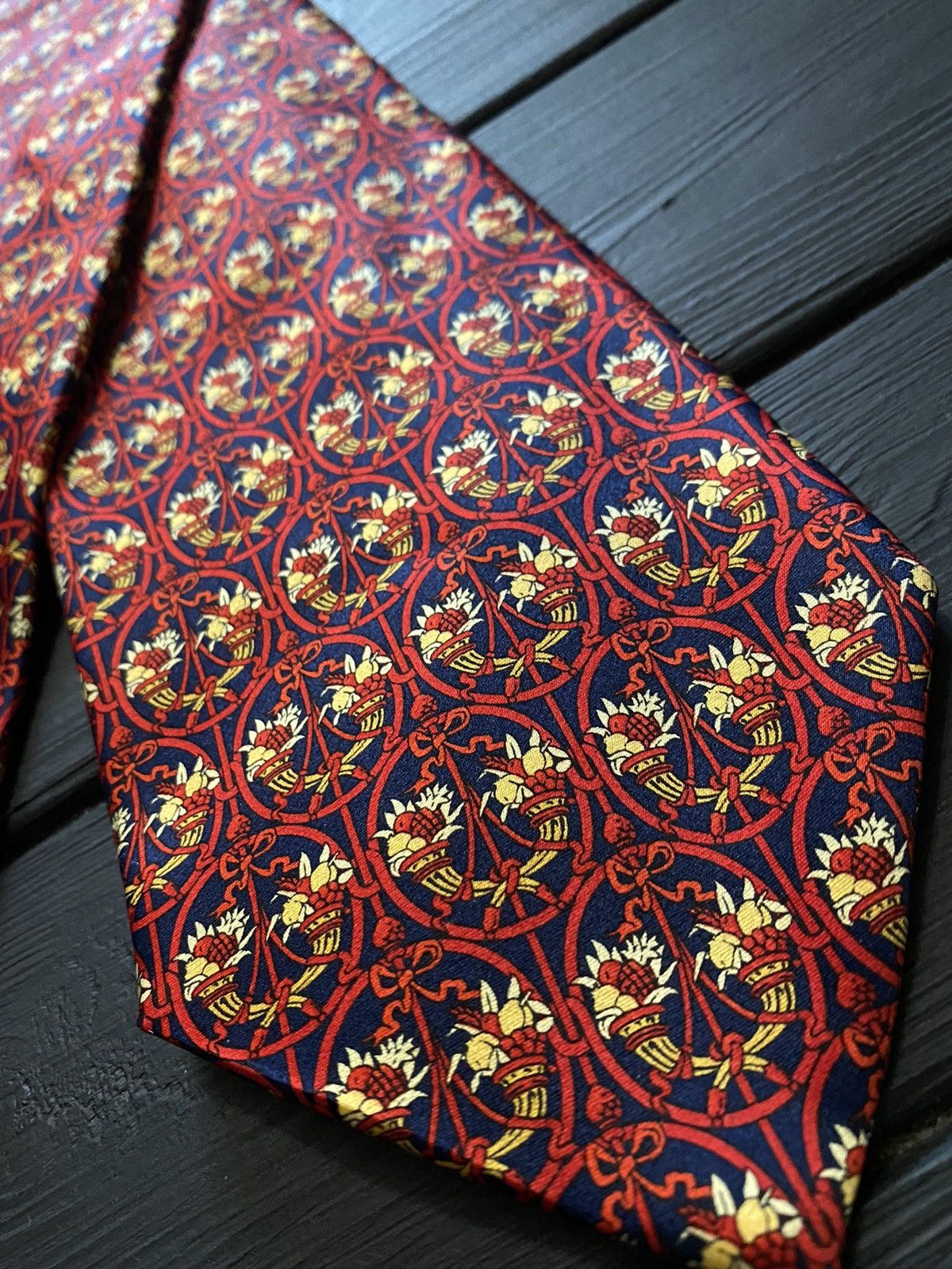 Yves Saint Laurent Rare Luxury Yves Saint Laurent Tie Size ONE SIZE - 6 Thumbnail