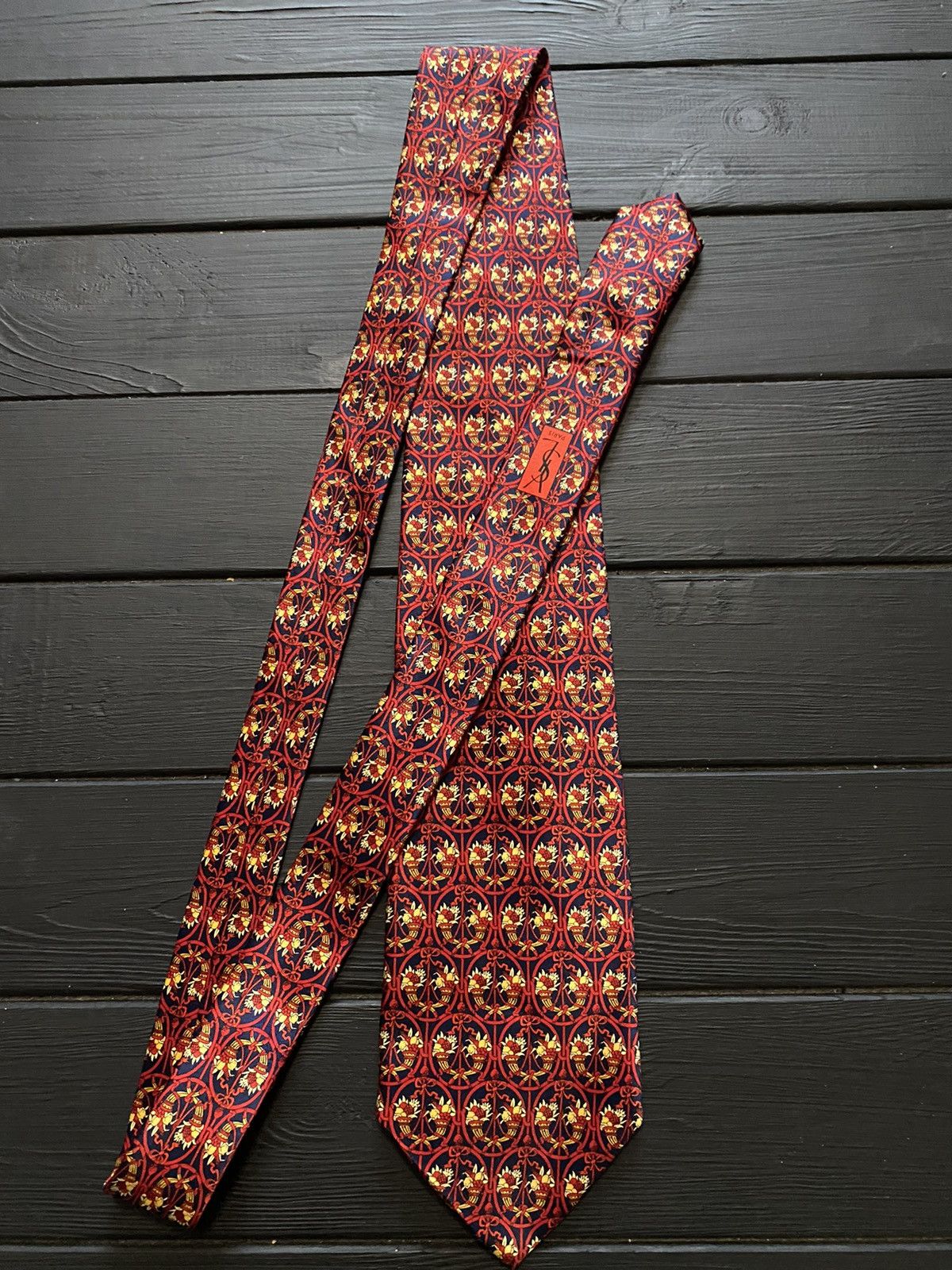 Yves Saint Laurent Rare Luxury Yves Saint Laurent Tie Size ONE SIZE - 1 Thumbnail