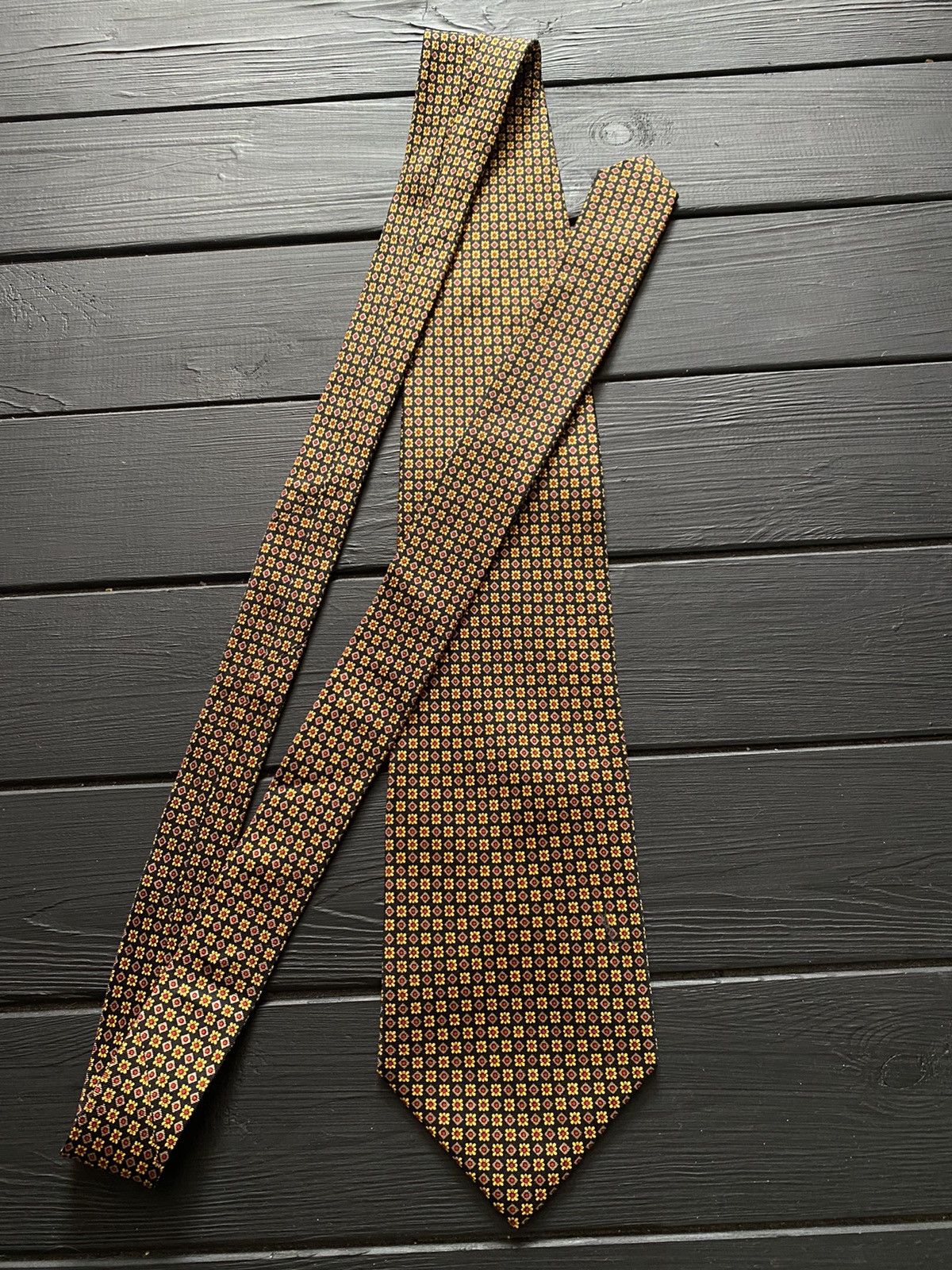 Yves Saint Laurent Rare Luxury Yves Saint Laurent Tie Size ONE SIZE - 1 Thumbnail