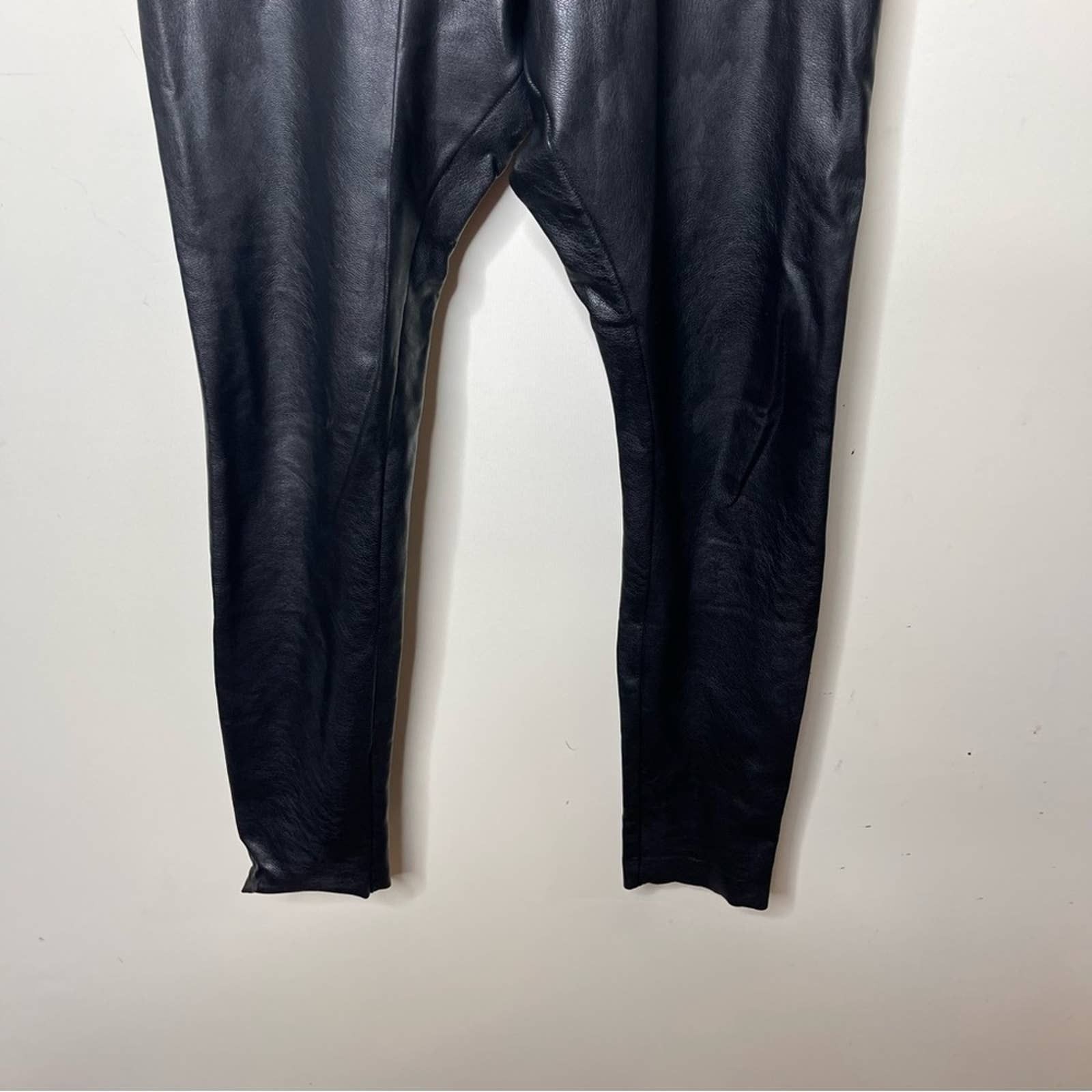 Commando Faux Black Leather Legging sz M