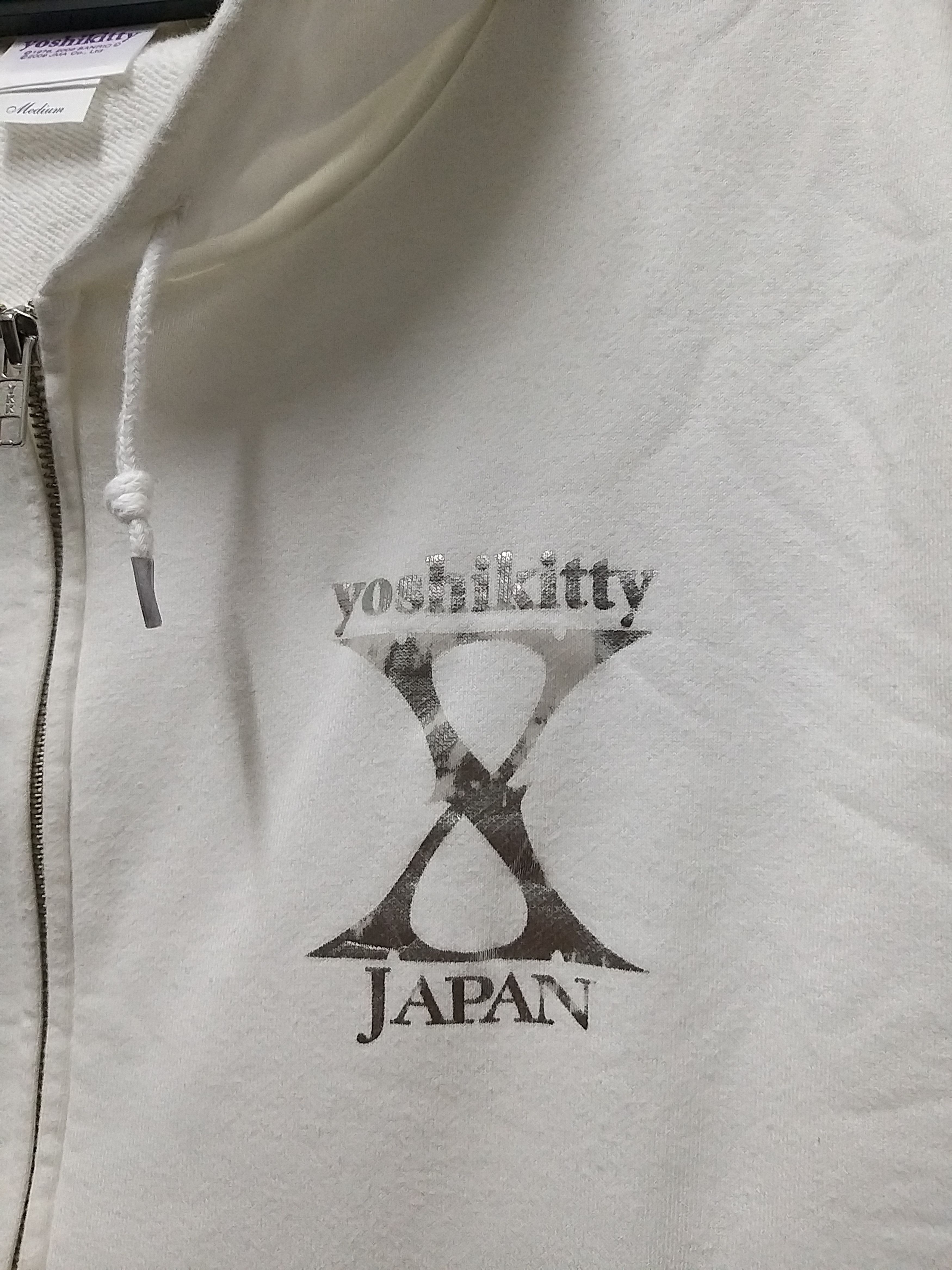 Band Tees RARE🔥"YOSHIKITTY" X-JAPAN x HELLO KITTY ZIPPER HOODIES Size US M / EU 48-50 / 2 - 4 Thumbnail