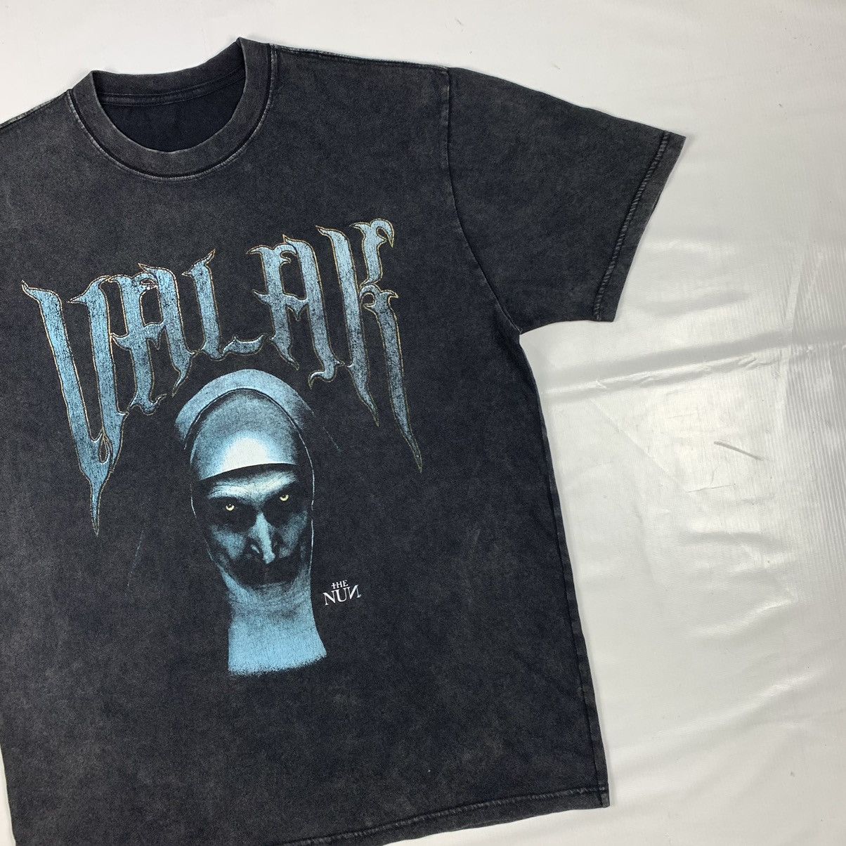 Vintage Vintage The Nun Valak Horror Movie Shirt Size US M / EU 48-50 / 2 - 3 Thumbnail