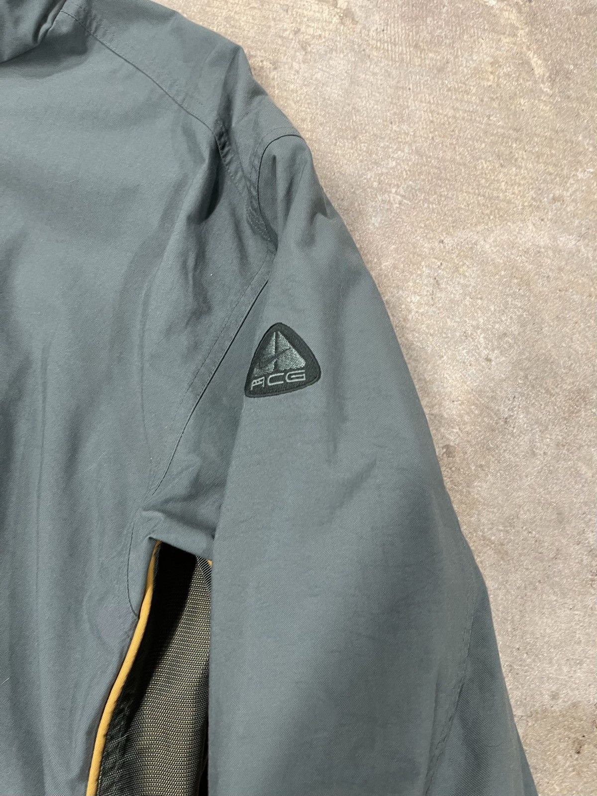Nike × Nike ACG × Vintage VINTAGE 90s NIKE ACG Cargo Style Jacket Size US L / EU 52-54 / 3 - 3 Thumbnail