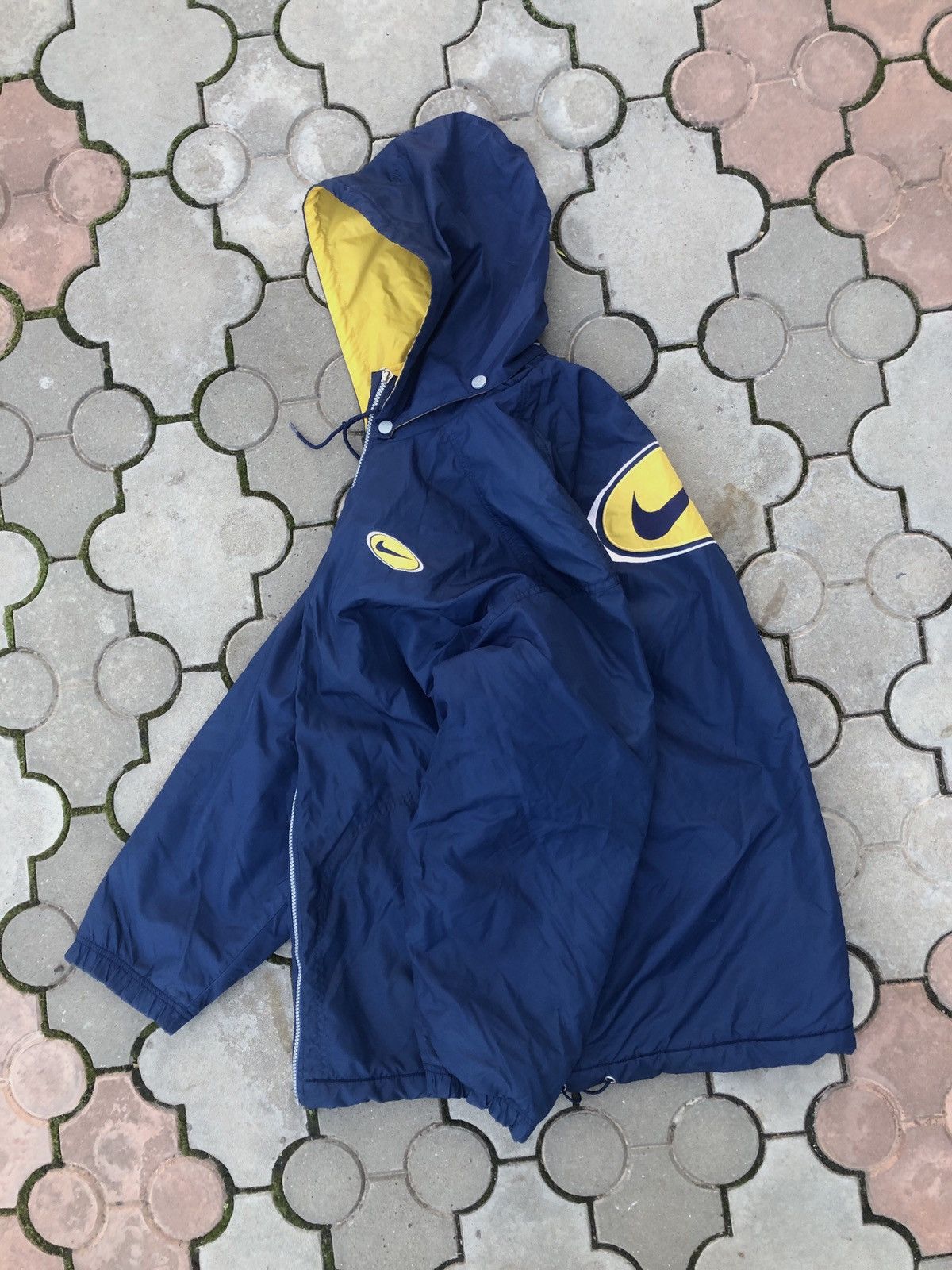 Nike × Vintage Vintage Y2K Nike Big Swoosh Light Puffer Jacket Gorpcore Size US S / EU 44-46 / 1 - 3 Thumbnail
