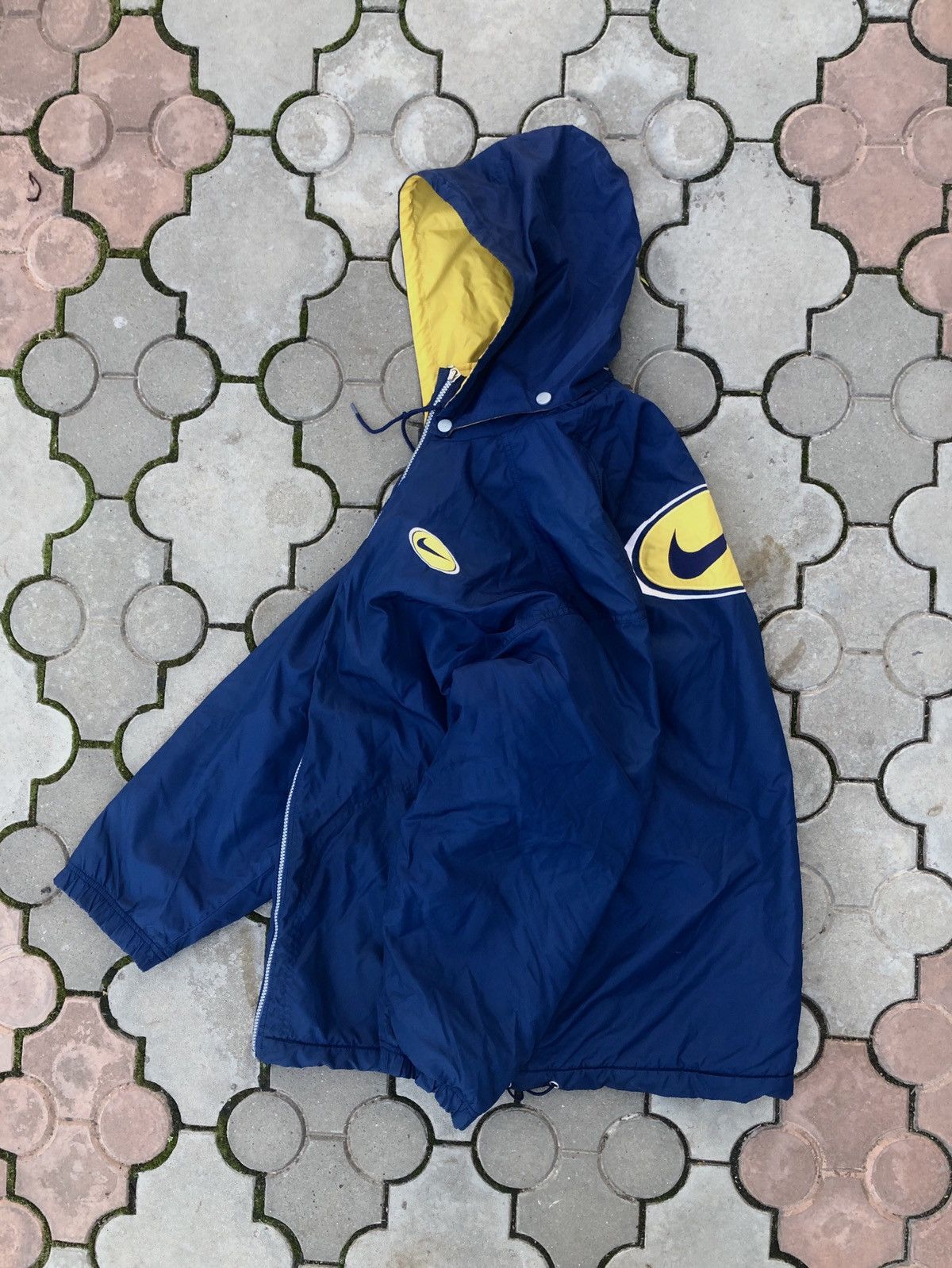 Nike × Vintage Vintage Y2K Nike Big Swoosh Light Puffer Jacket Gorpcore Size US S / EU 44-46 / 1 - 1 Thumbnail