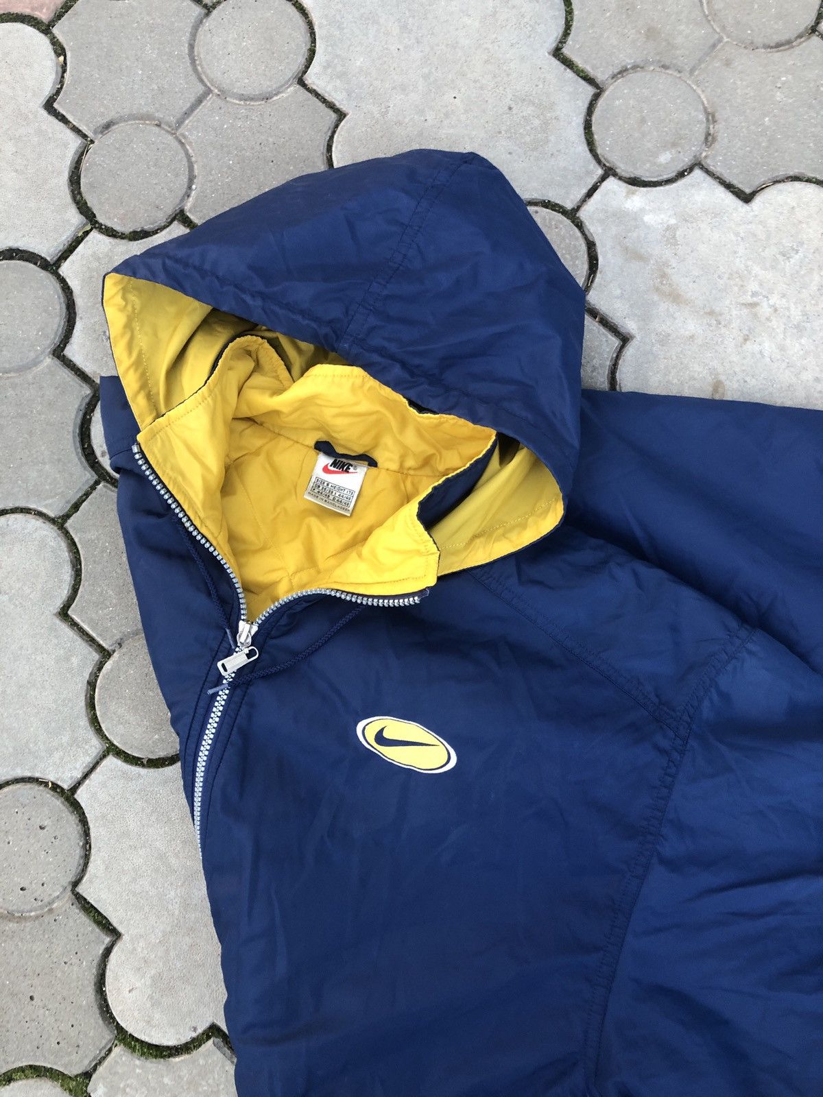 Nike × Vintage Vintage Y2K Nike Big Swoosh Light Puffer Jacket Gorpcore Size US S / EU 44-46 / 1 - 5 Thumbnail