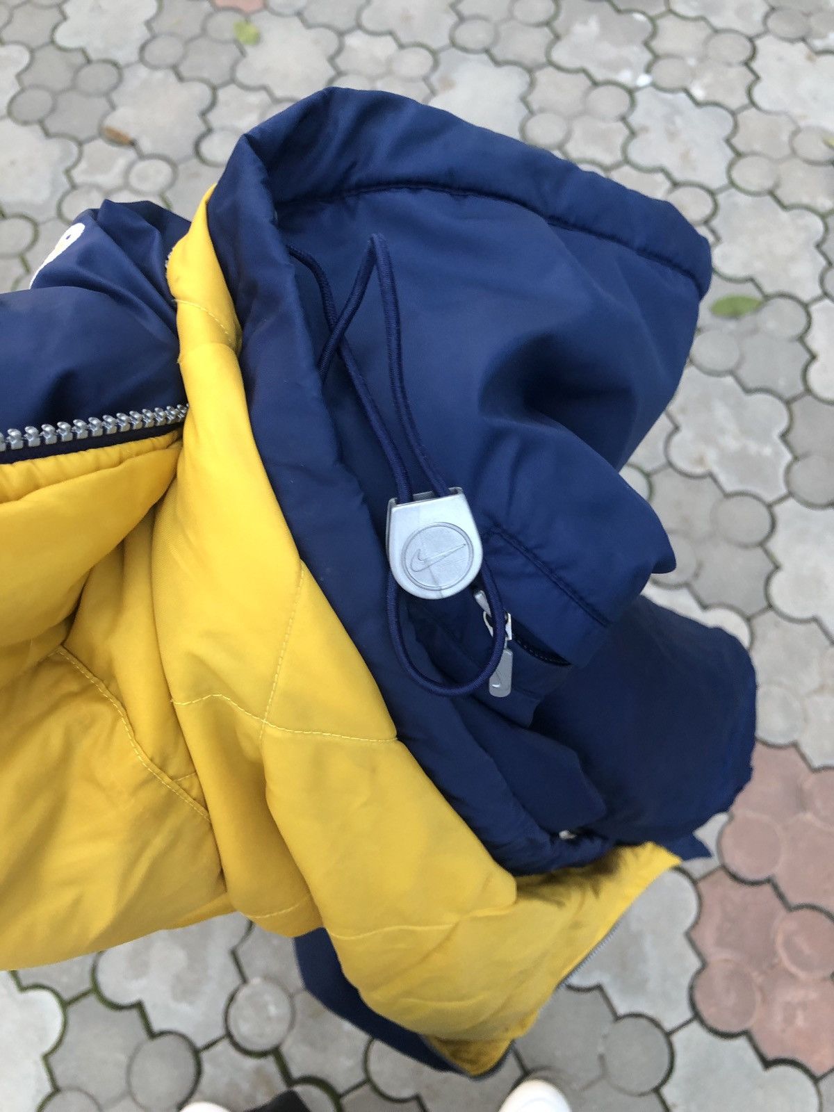 Nike × Vintage Vintage Y2K Nike Big Swoosh Light Puffer Jacket Gorpcore Size US S / EU 44-46 / 1 - 6 Thumbnail