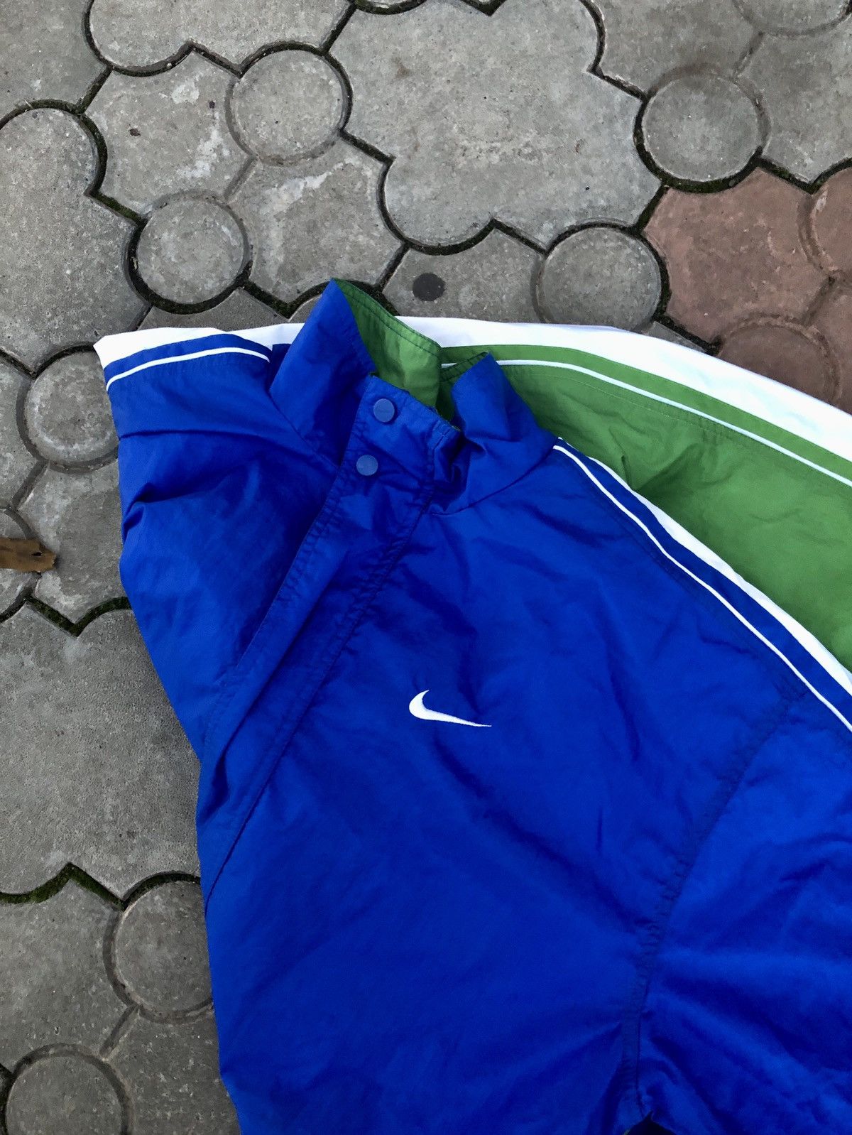 Nike × Vintage Vintage Nike Nylon Drill Light Jacket Big Swoosh Y2K Size US L / EU 52-54 / 3 - 5 Thumbnail