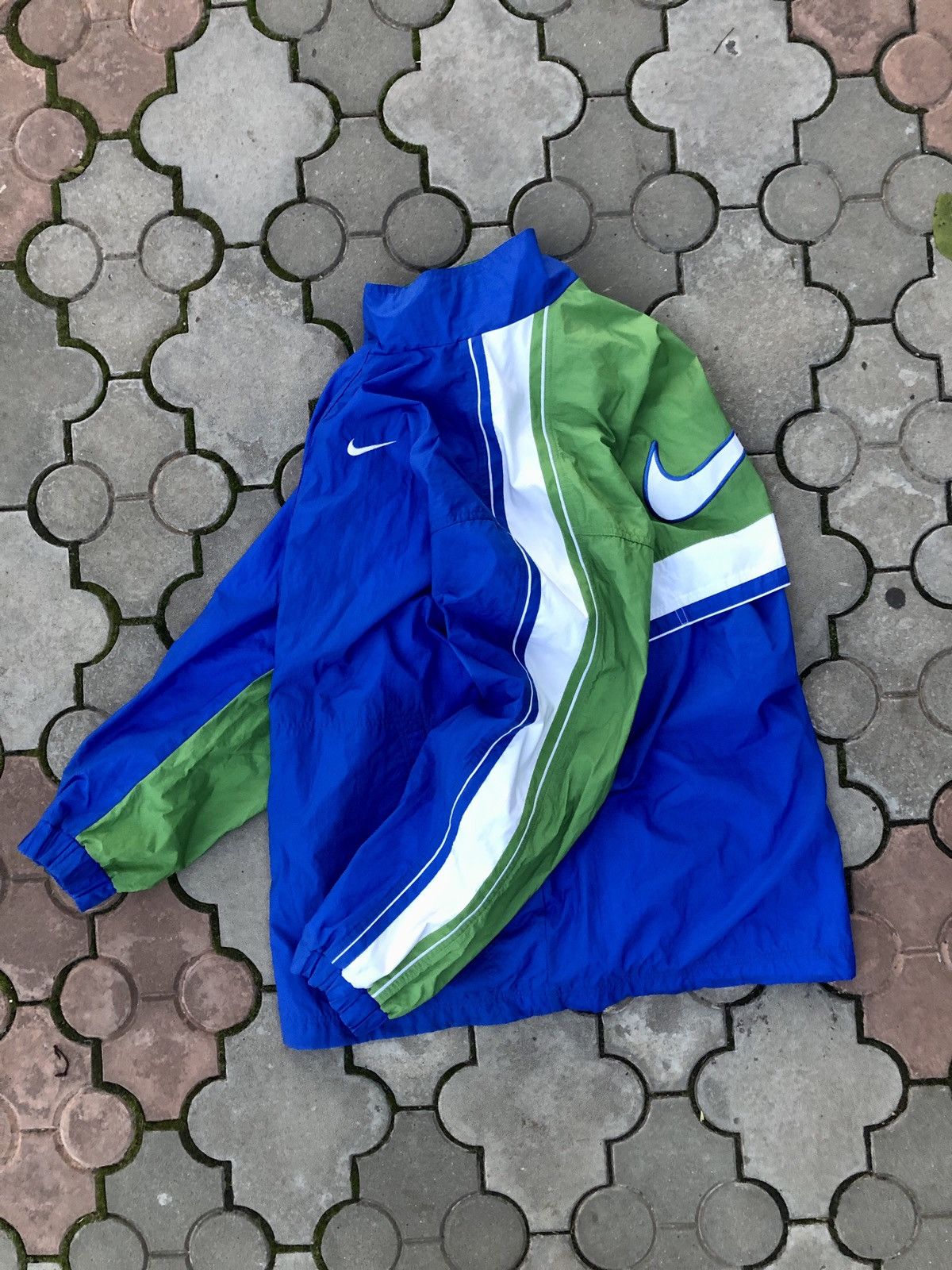 Nike × Vintage Vintage Nike Nylon Drill Light Jacket Big Swoosh Y2K Size US L / EU 52-54 / 3 - 3 Thumbnail