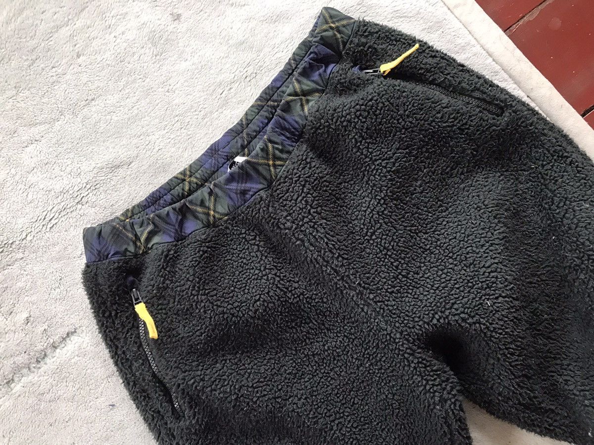 JW Anderson × Uniqlo J.W Anderson x Uniqlo Sherpa Jogger Pants Size US 34 / EU 50 - 4 Thumbnail