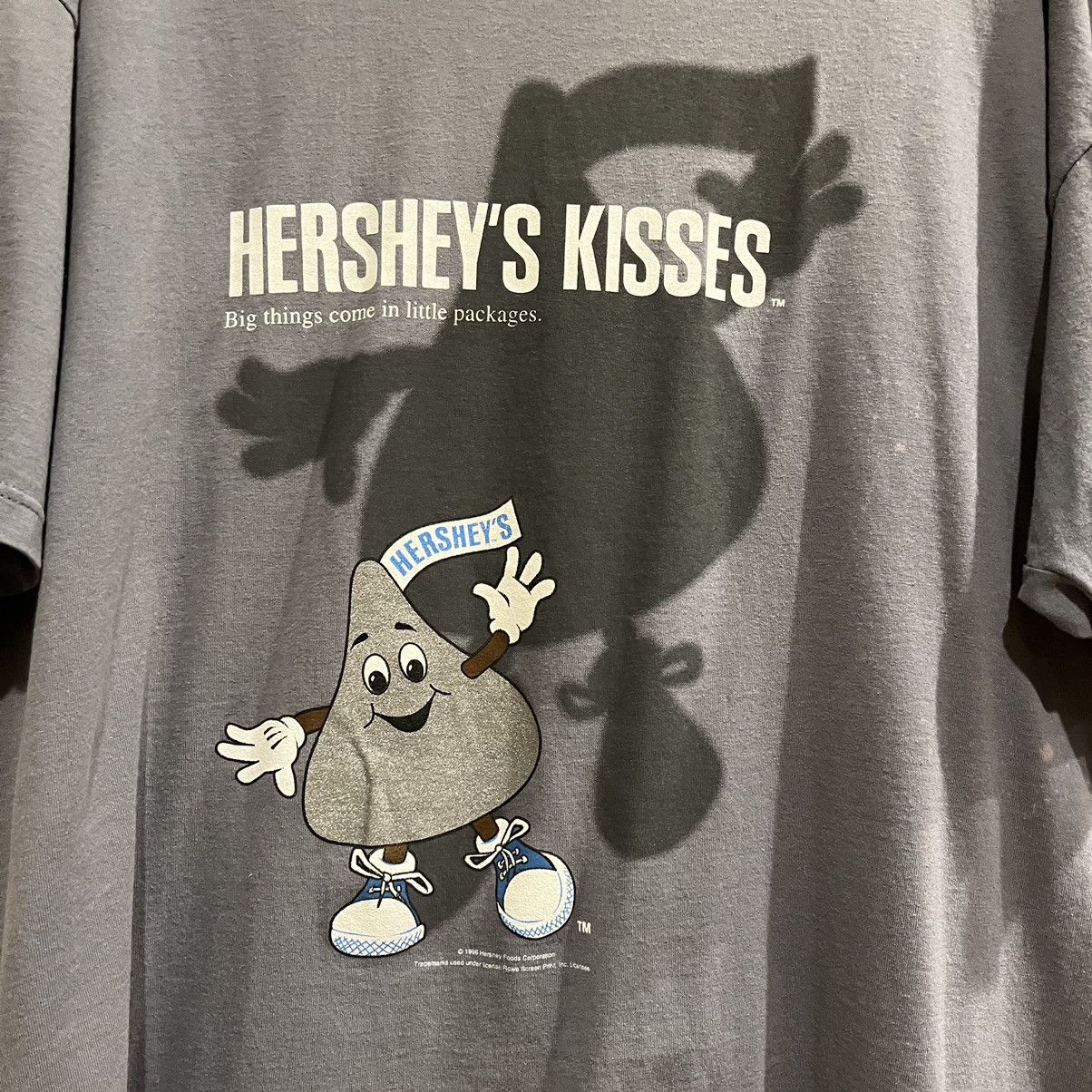 Vintage Vintage 1995 Hersey Chocolate T Shirt Size US XXL / EU 58 / 5 - 4 Thumbnail
