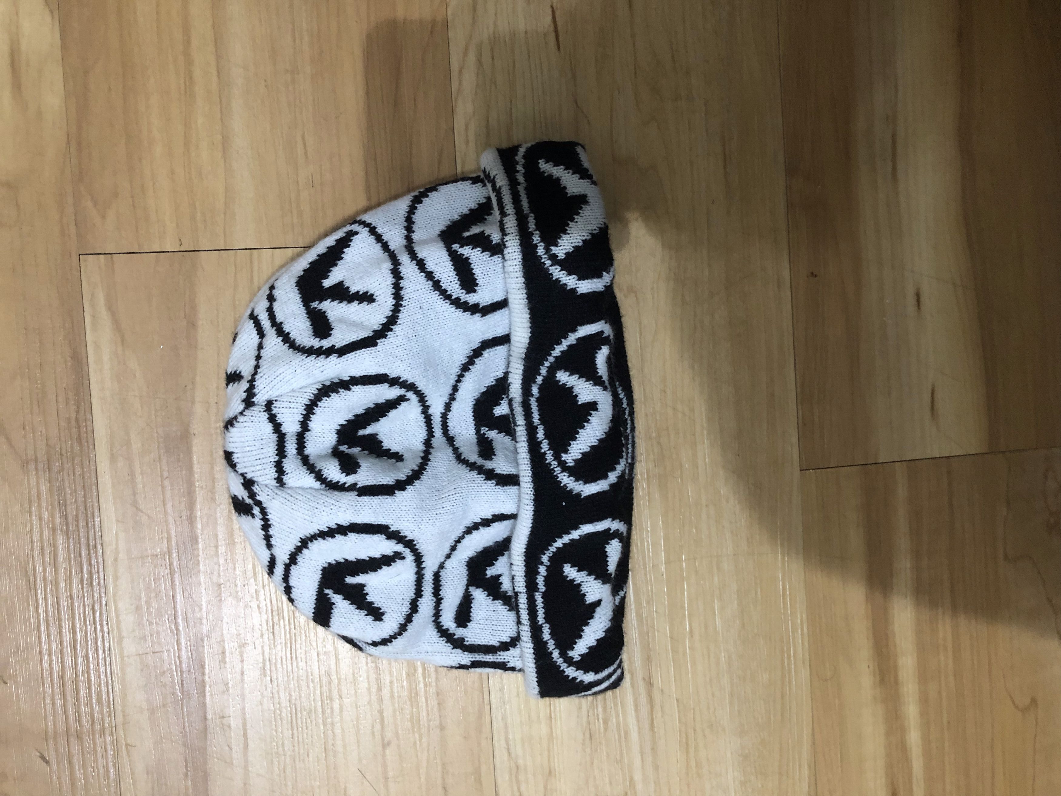 Vintage Aphex Twin Reversible Beanie Size ONE SIZE - 1 Preview