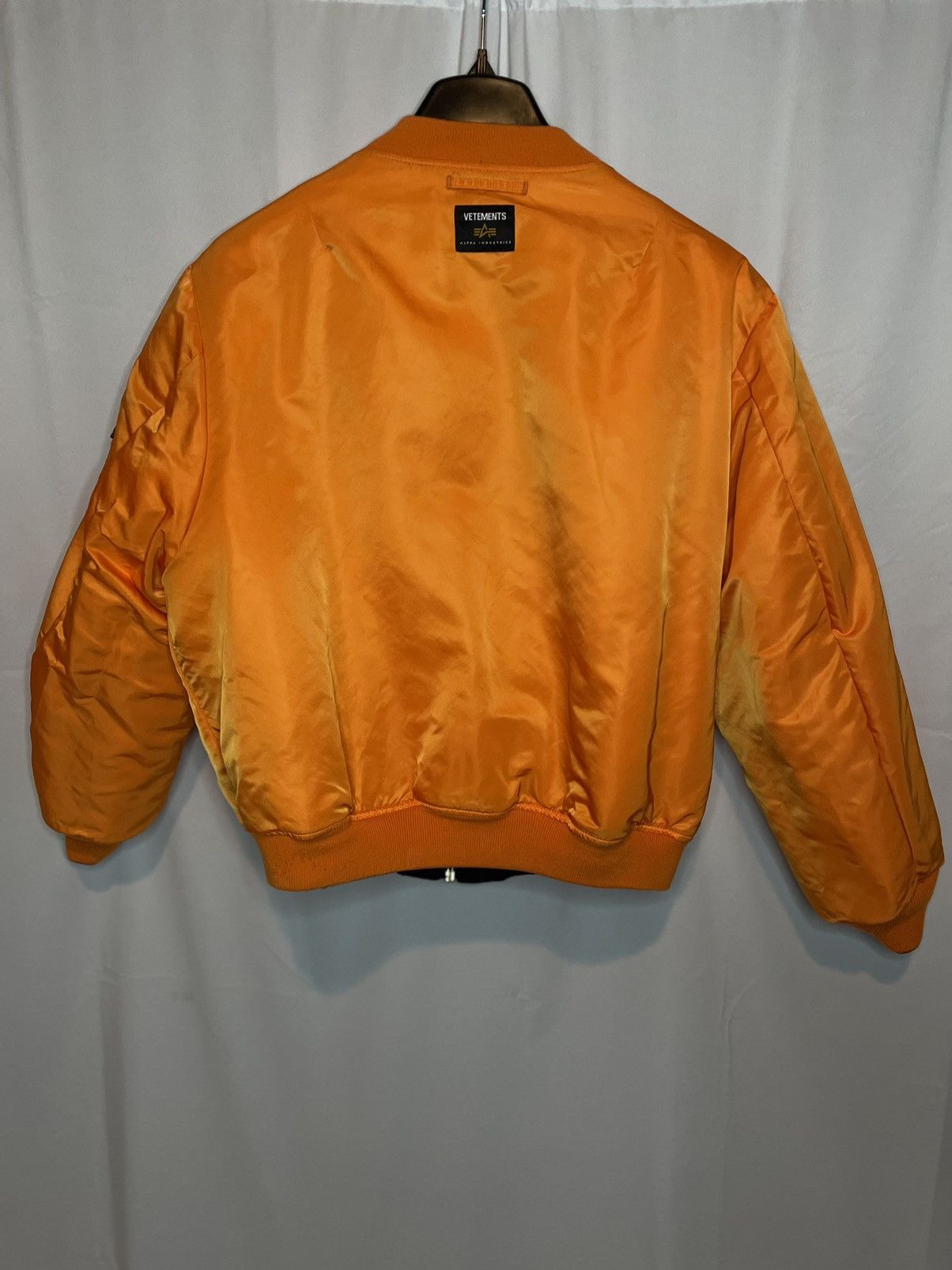 Alpha Industries × Vetements Vetements x Alpha Industries Reversible Bomber Jacket Size US M / EU 48-50 / 2 - 7 Thumbnail