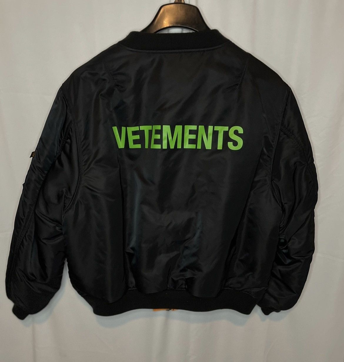 Alpha Industries × Vetements Vetements x Alpha Industries Reversible Bomber Jacket Size US M / EU 48-50 / 2 - 1 Thumbnail