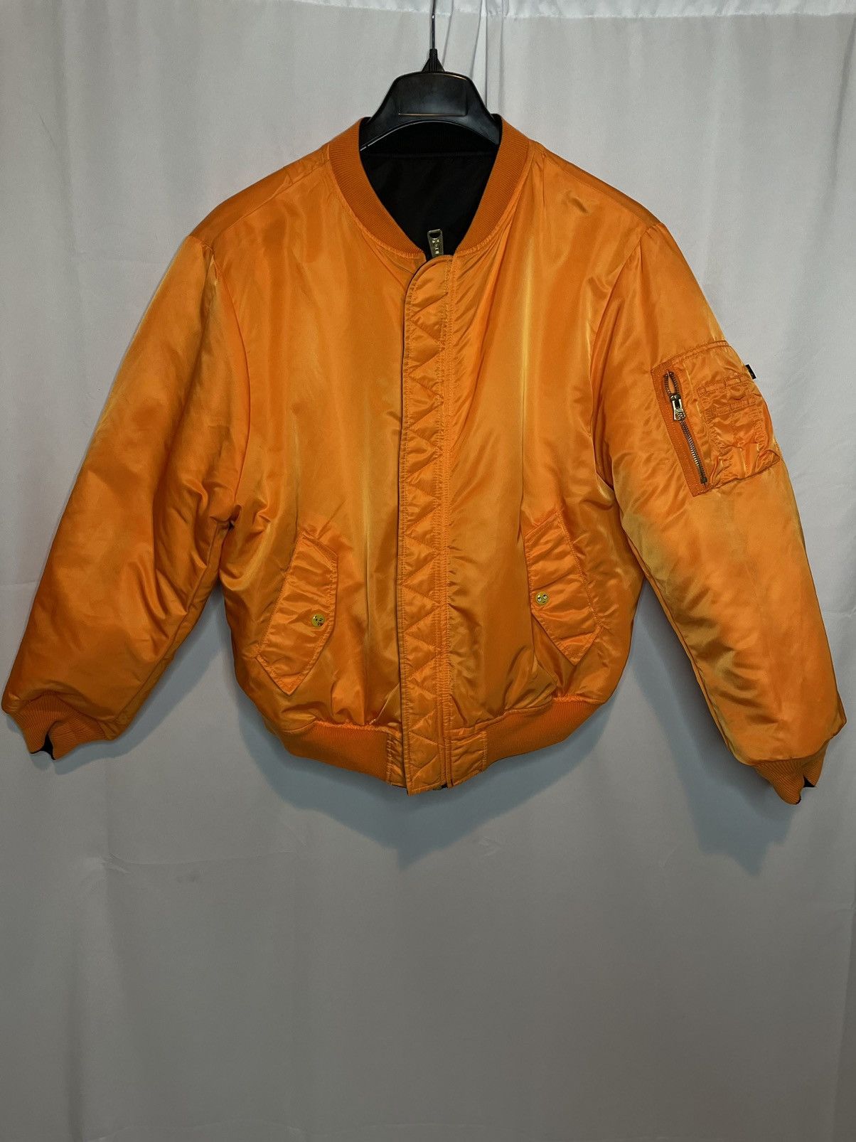 Alpha Industries × Vetements Vetements x Alpha Industries Reversible Bomber Jacket Size US M / EU 48-50 / 2 - 6 Thumbnail
