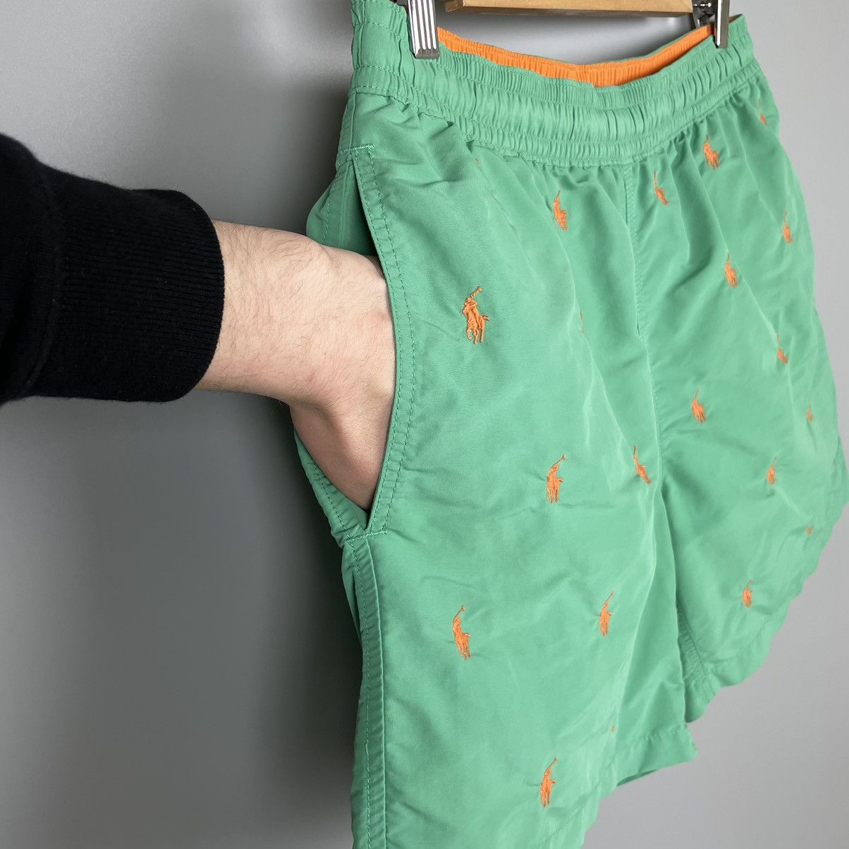 Polo Ralph Lauren Polo Ralph Lauren Monogram Shorts Size US 34 / EU 50 - 2 Thumbnail