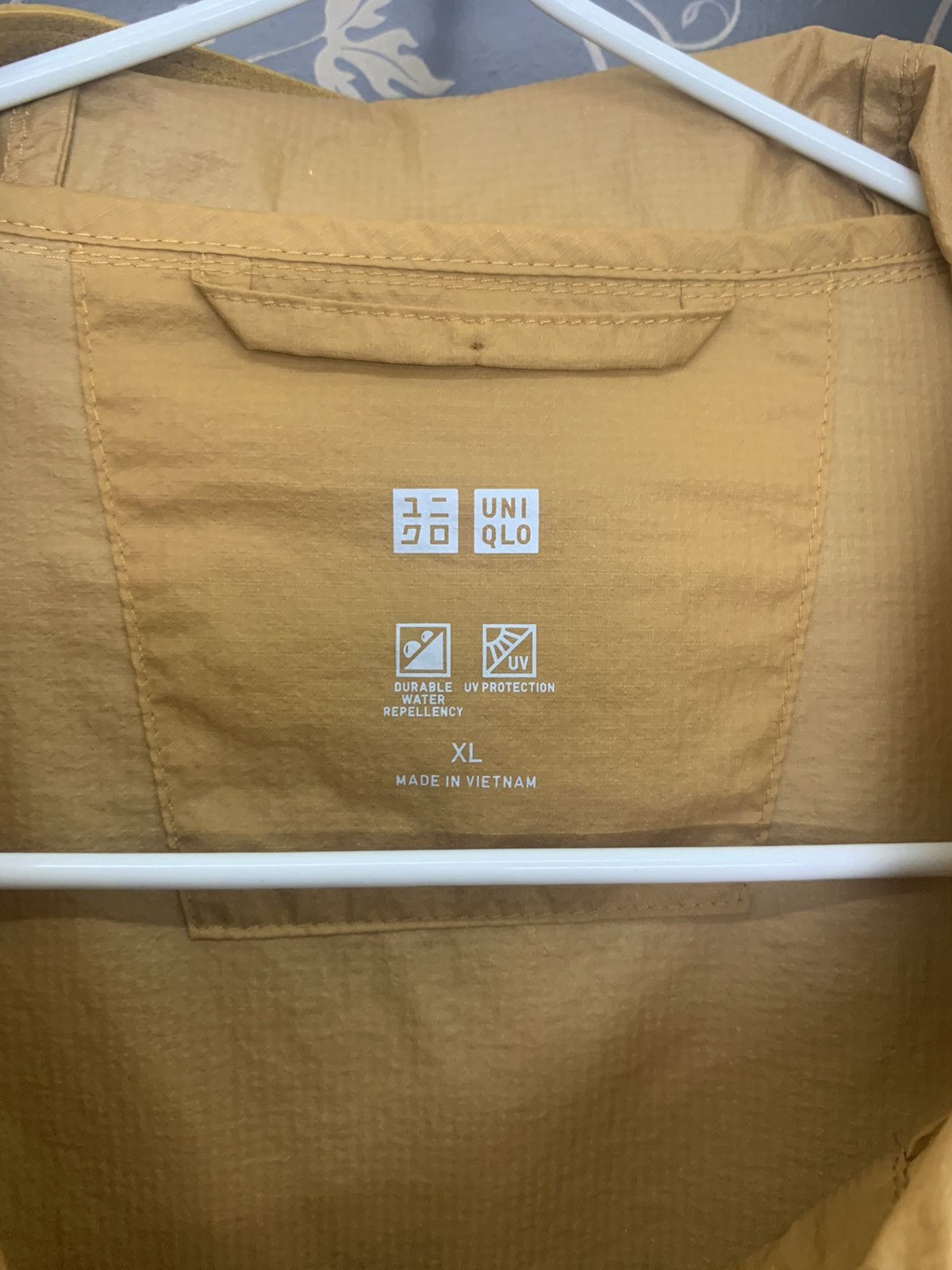 Uniqlo Uniqlo Light Jacket Running / Outdoor / Hiking Size US XL / EU 56 / 4 - 5 Thumbnail