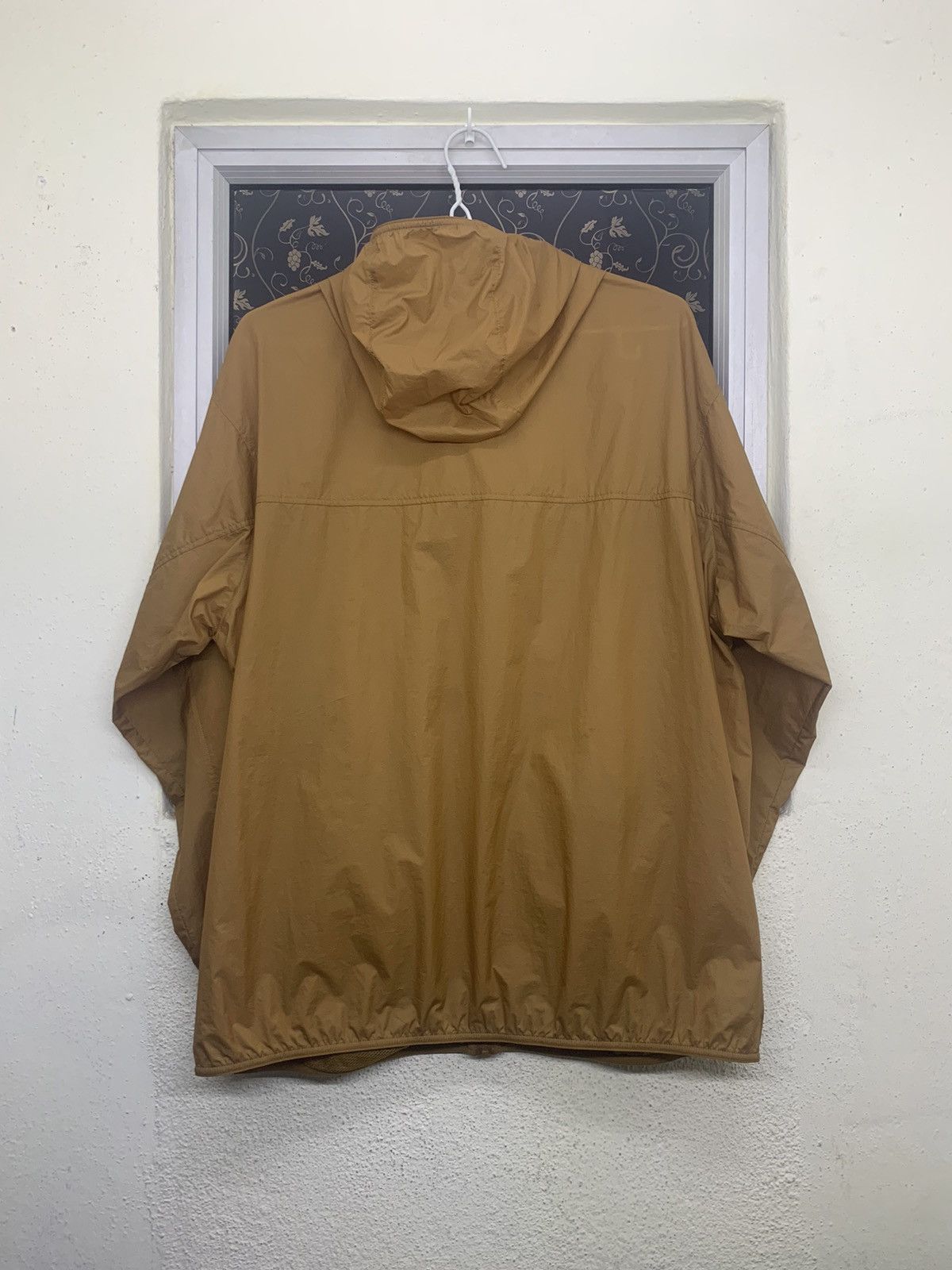Uniqlo Uniqlo Light Jacket Running / Outdoor / Hiking Size US XL / EU 56 / 4 - 2 Thumbnail