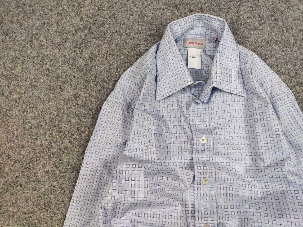 Versace Vintage Versace Classic Men's Light Blue Buttons Shirt Size US M / EU 48-50 / 2 - 11 Thumbnail