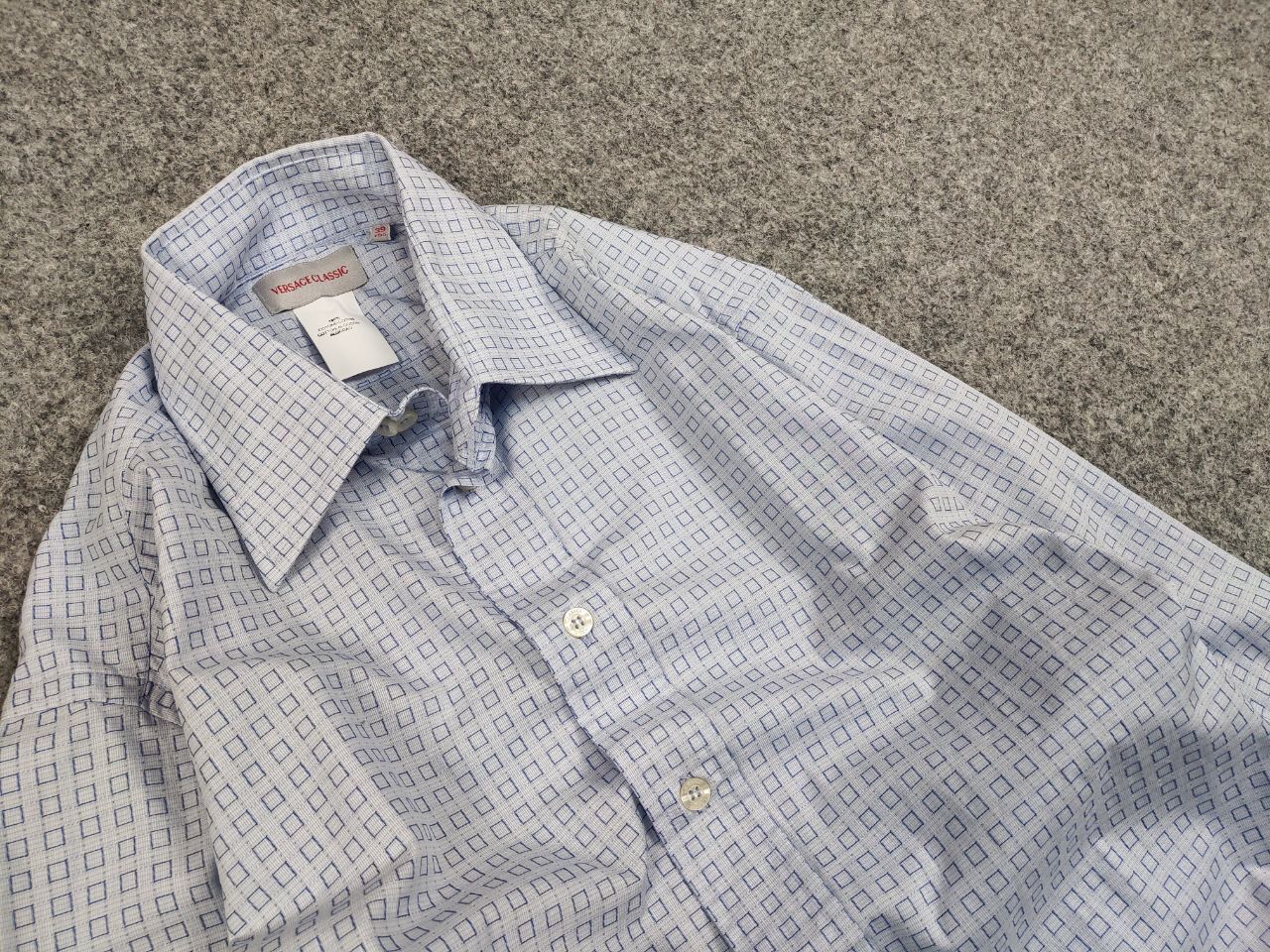 Versace Vintage Versace Classic Men's Light Blue Buttons Shirt Size US M / EU 48-50 / 2 - 12 Thumbnail