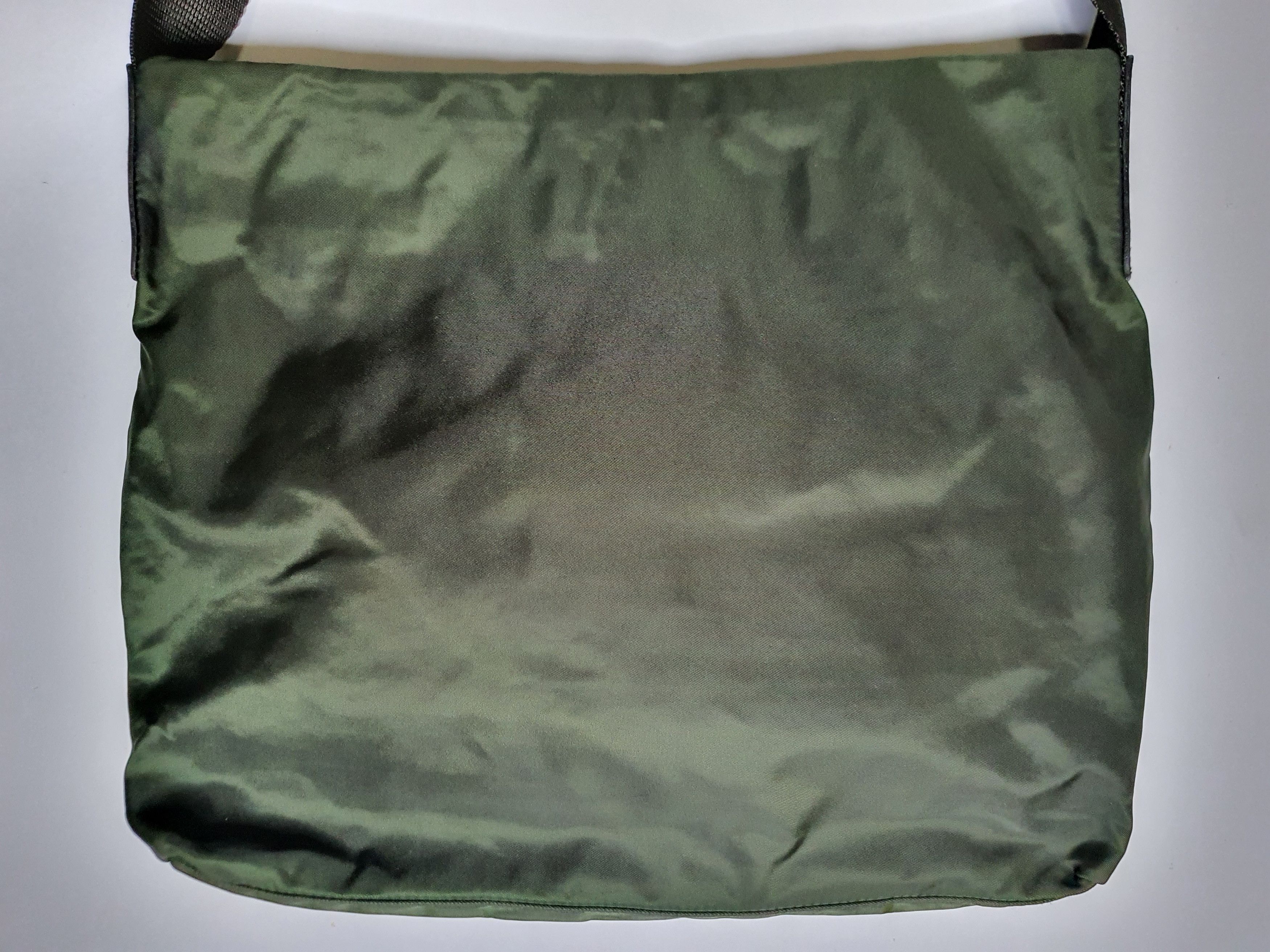Prada Prada Nylon Dark Green Sling Bag. Size ONE SIZE - 8 Thumbnail
