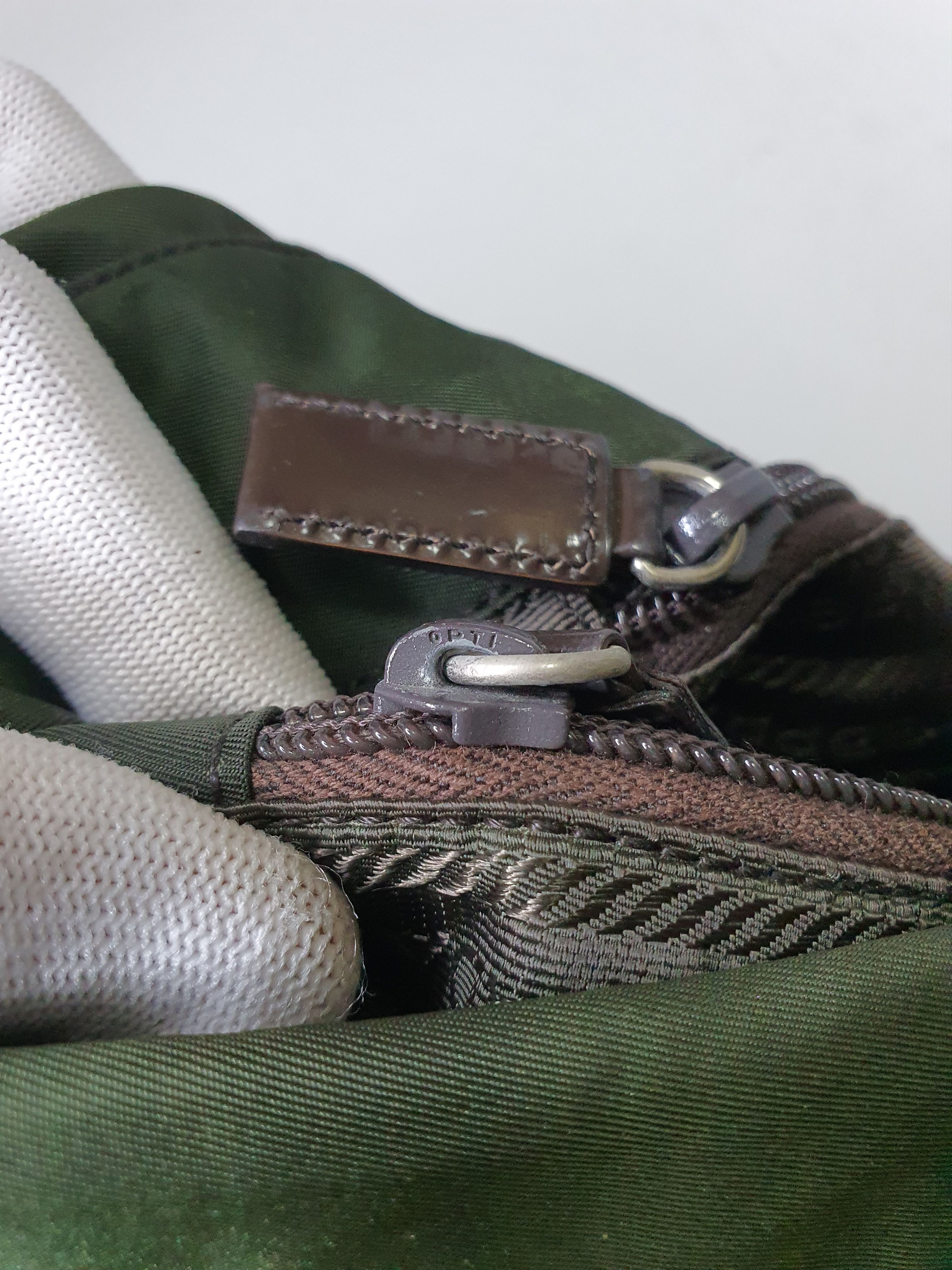 Prada Prada Nylon Dark Green Sling Bag. Size ONE SIZE - 12 Thumbnail