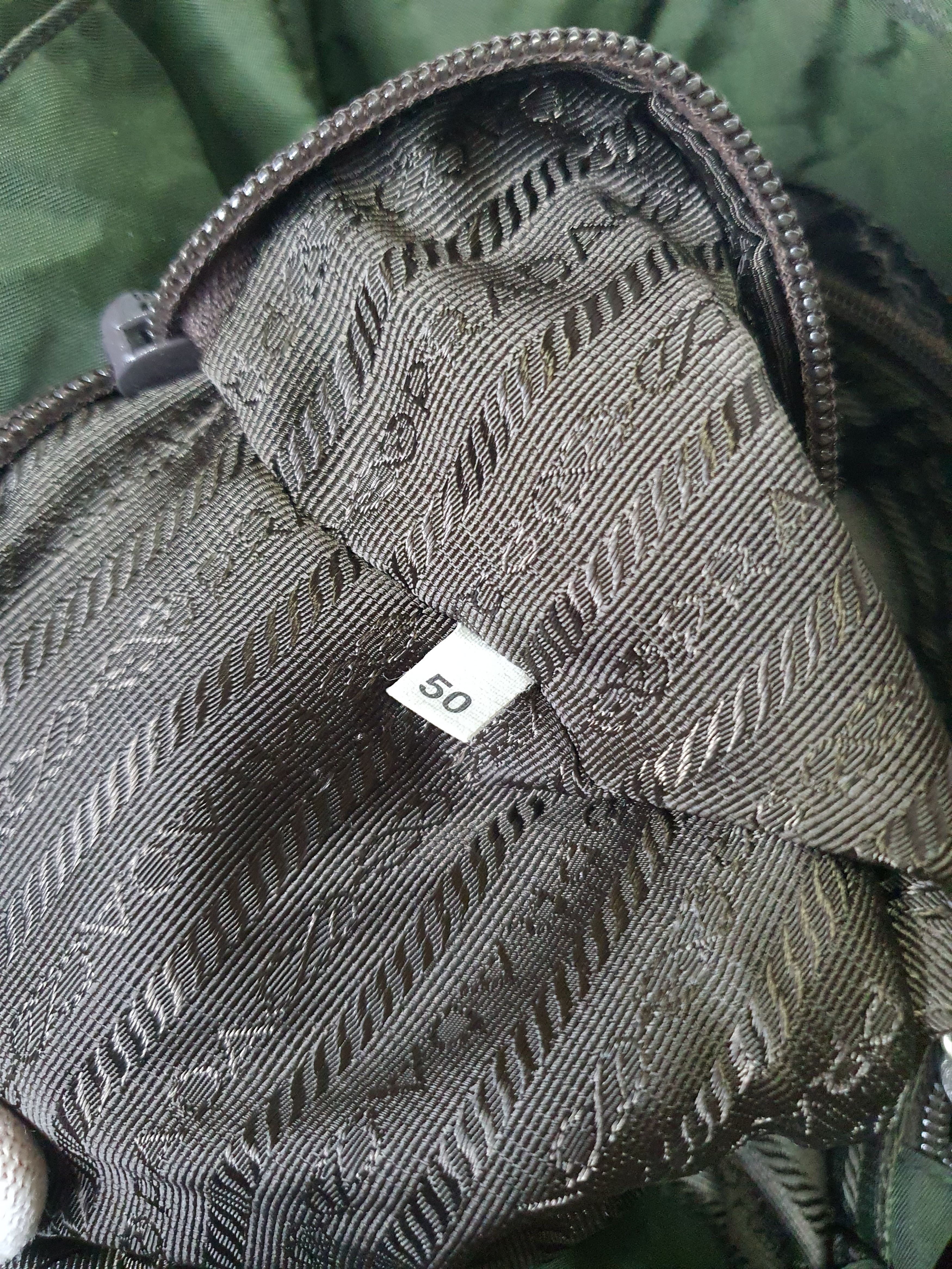 Prada Prada Nylon Dark Green Sling Bag. Size ONE SIZE - 13 Thumbnail