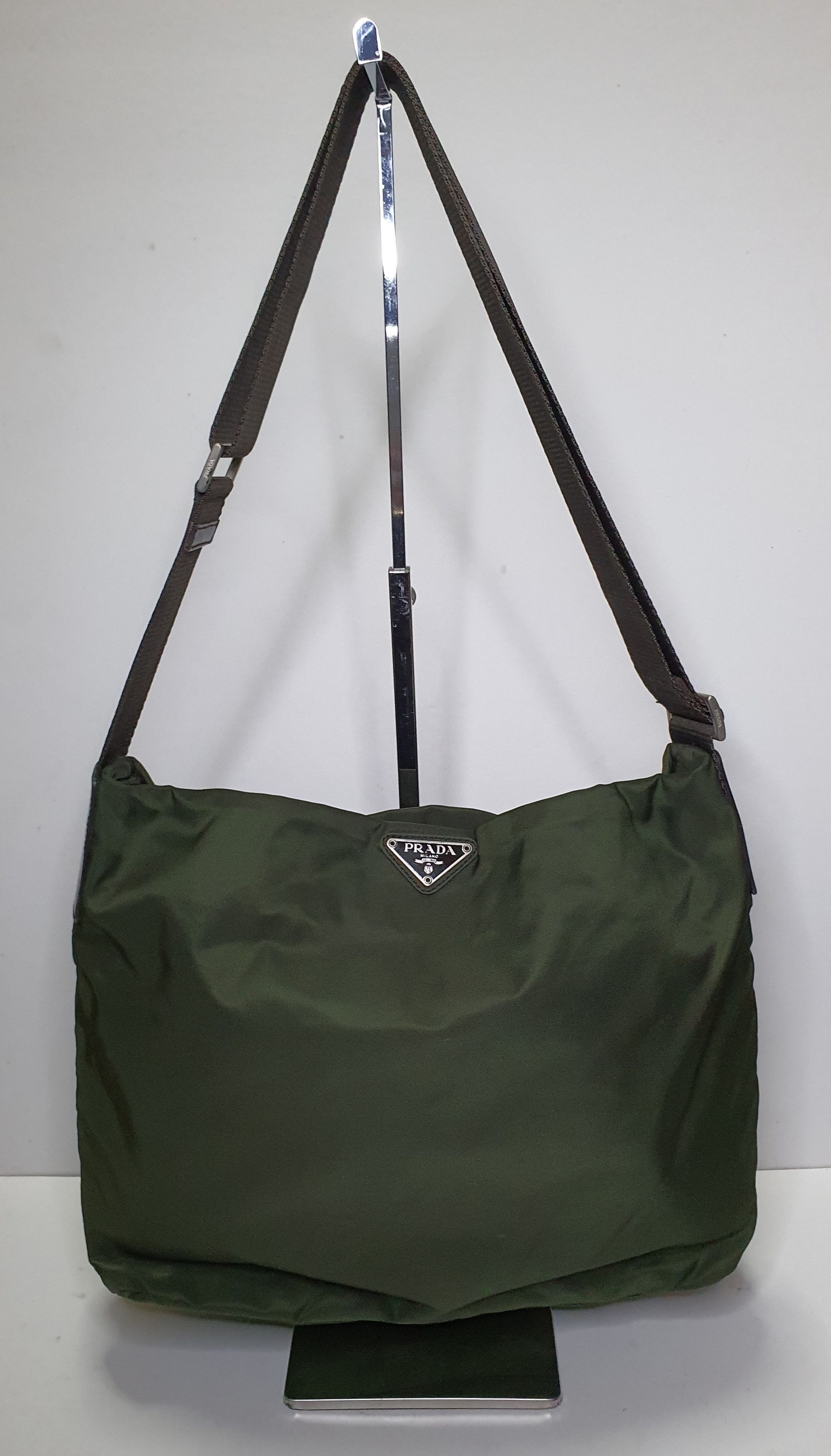 Prada Prada Nylon Dark Green Sling Bag. Size ONE SIZE - 1 Thumbnail